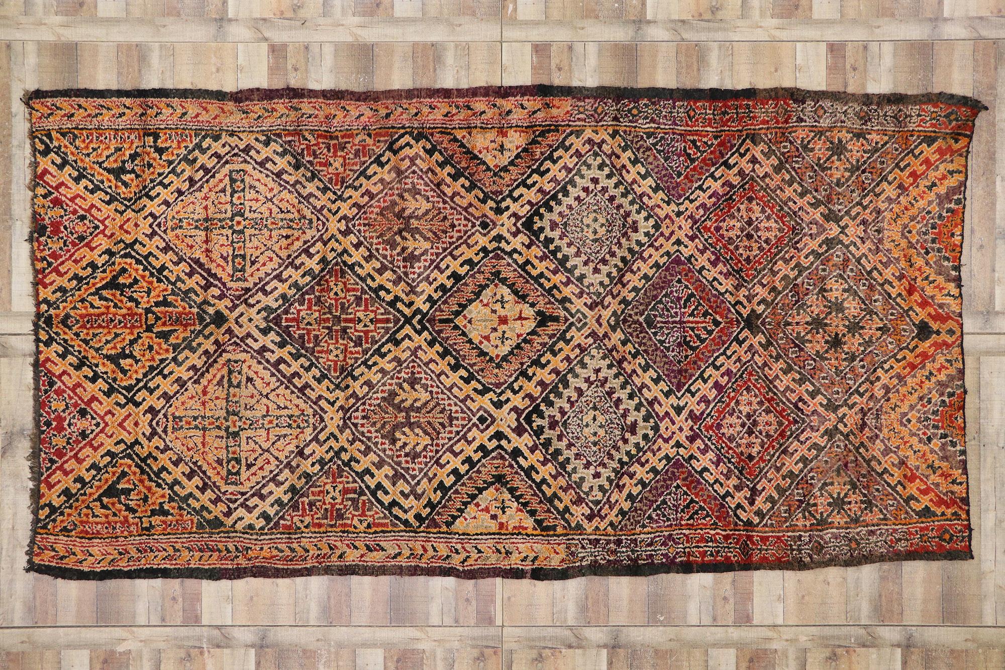 Marokkanischer Berber Beni M'Guild Vintage-Teppich mit Mid-Century Modern-Stil, Vintage im Angebot 1