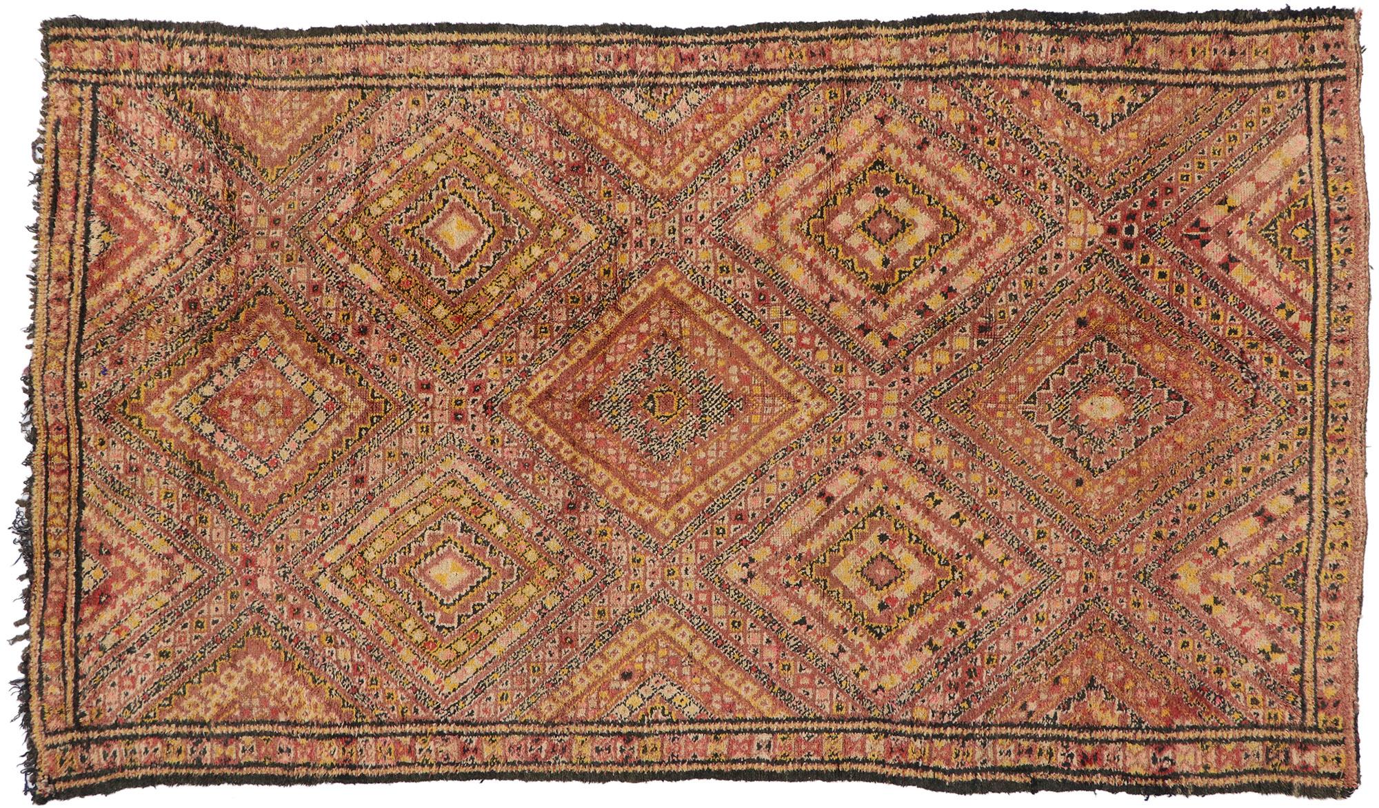 Tappeto berbero d'epoca Beni M'Guild marocchino con stile moderno di metà secolo in vendita 1