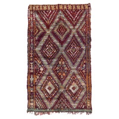 Tapis berbère marocain vintage de la guilde Beni M'Guild avec style tribal