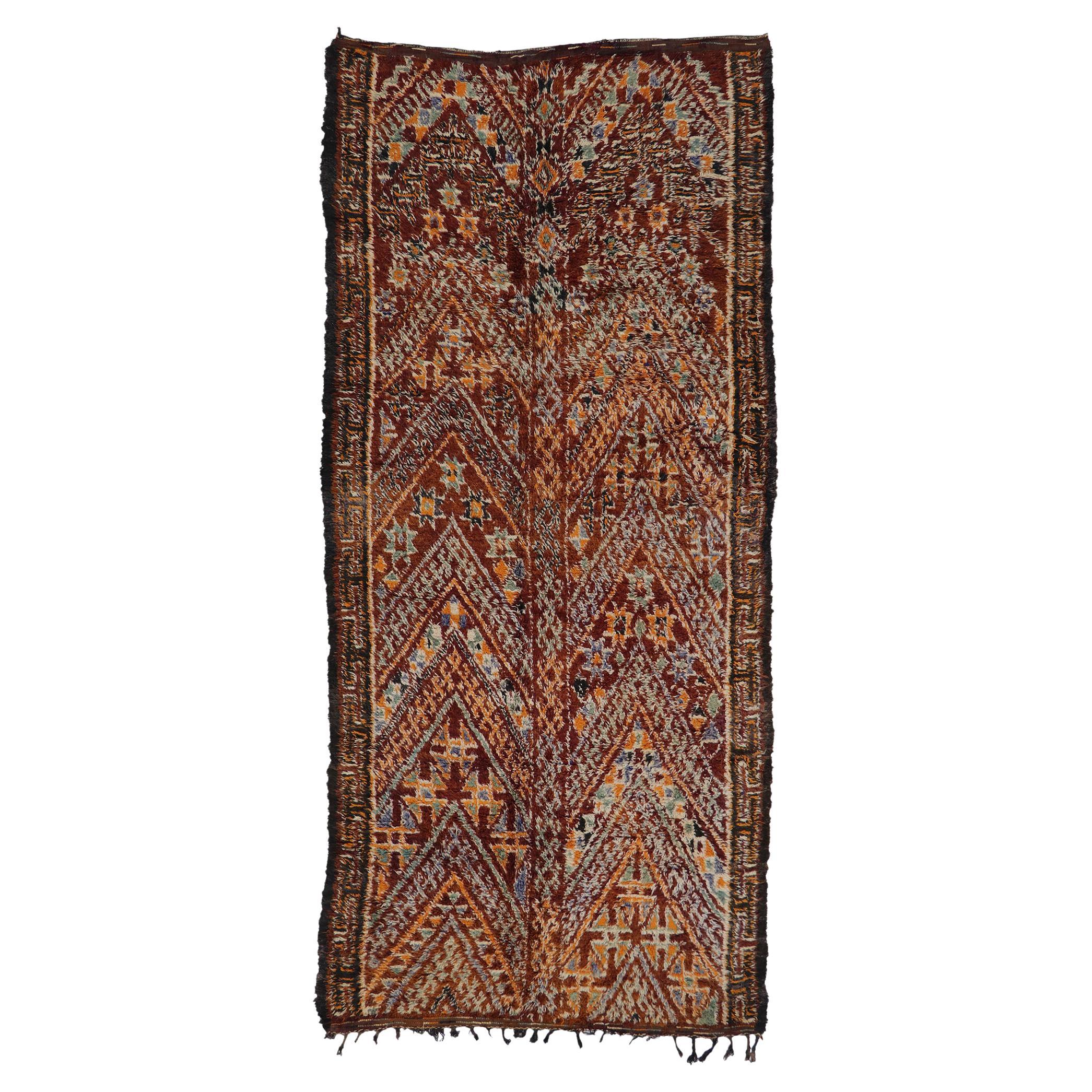 Tapis berbère marocain vintage de la guilde Beni M'Guild avec style tribal