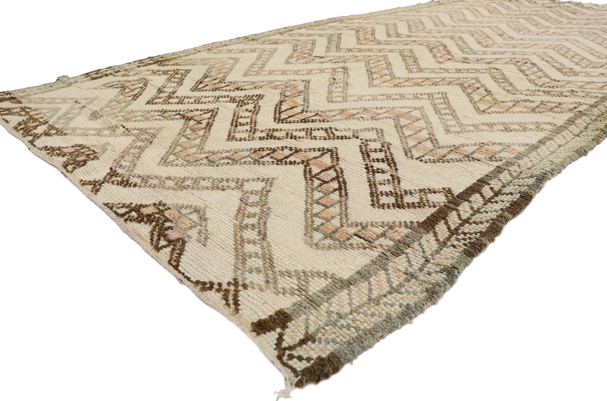 21383 Vintage Berber Beni Ourain Moroccan rug with Mid-Century Modern Style 05'07 x 11'09. With its simplicity, incredible detail and texture, this hand knotted wool vintage Berber Beni Ourain Moroccan rug is a captivating vision of woven beauty. It