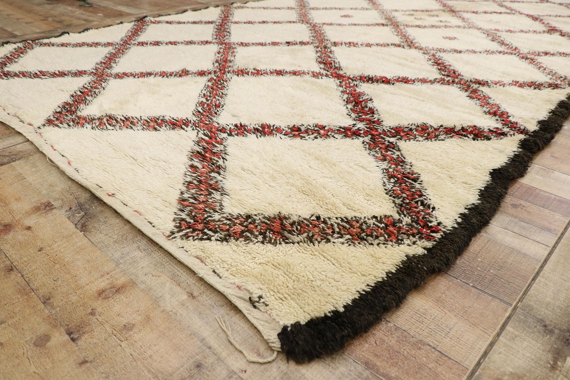 Tappeto berbero Beni Ourain marocchino d'epoca con stile moderno di metà secolo In condizioni buone in vendita a Dallas, TX