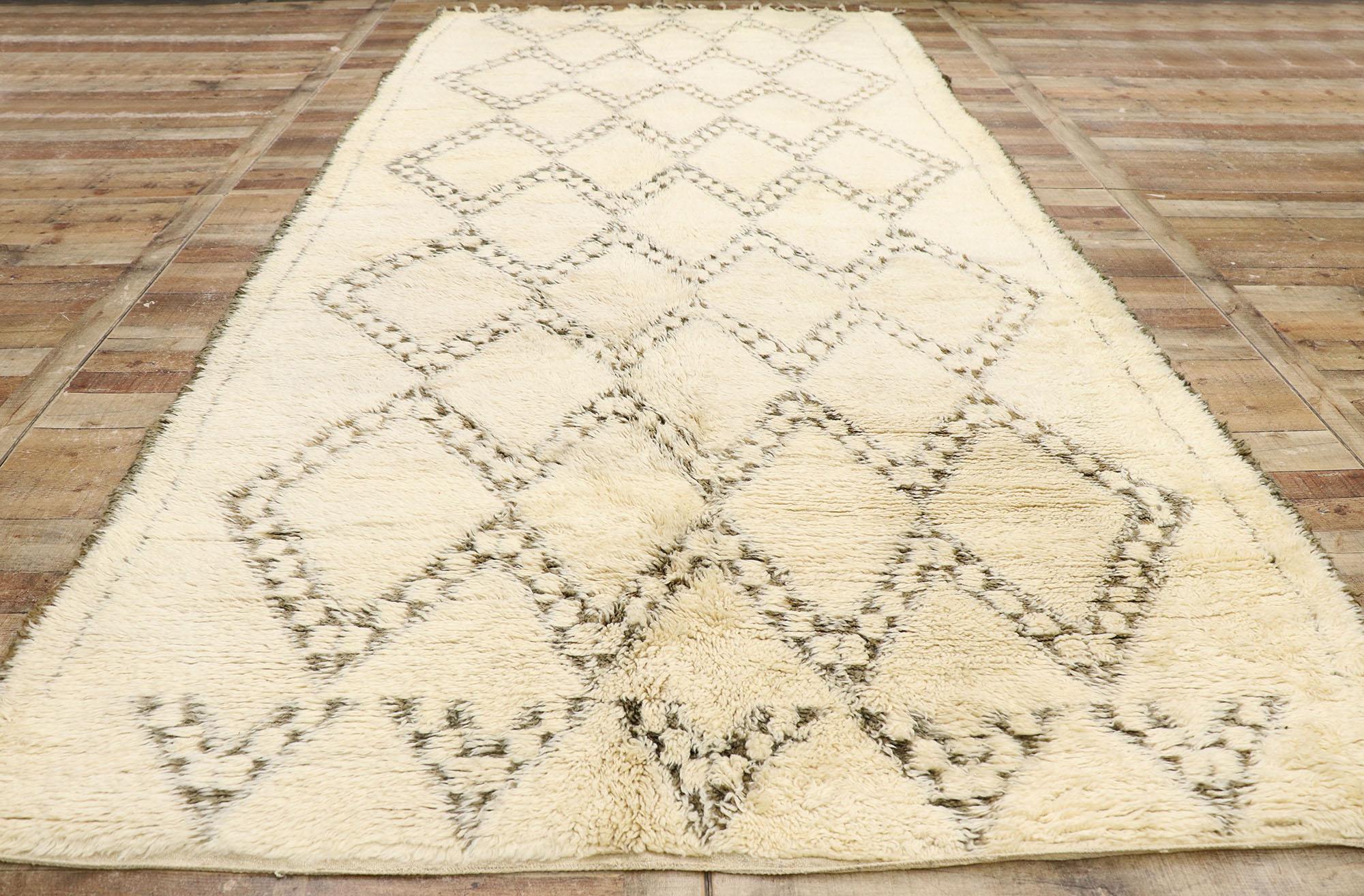 Vintage Berber Beni Ourain Moroccan Rug with Mid-Century Modern Style For Sale 1