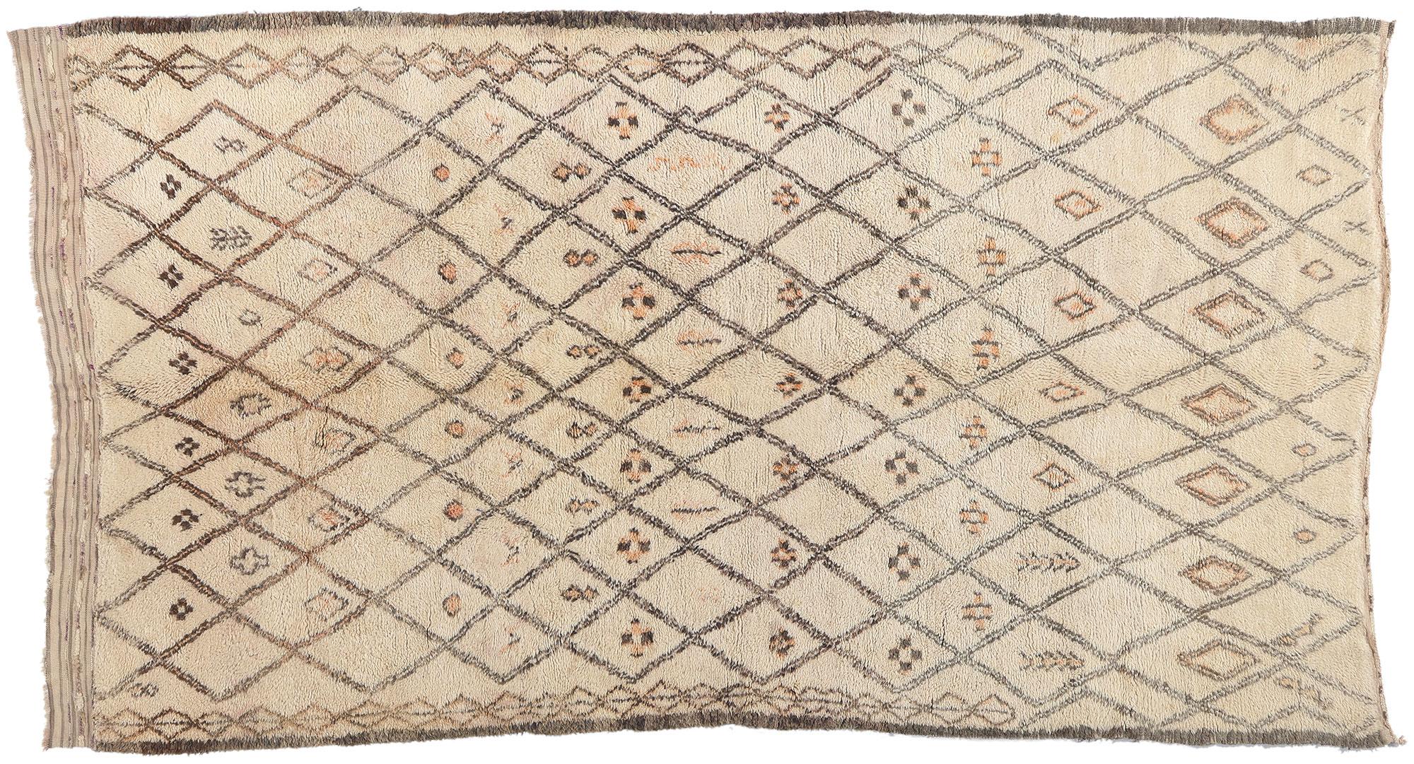 Tapis marocain Beni Ourain, style moderne du milieu du siècle rencontre Shibui en vente 2