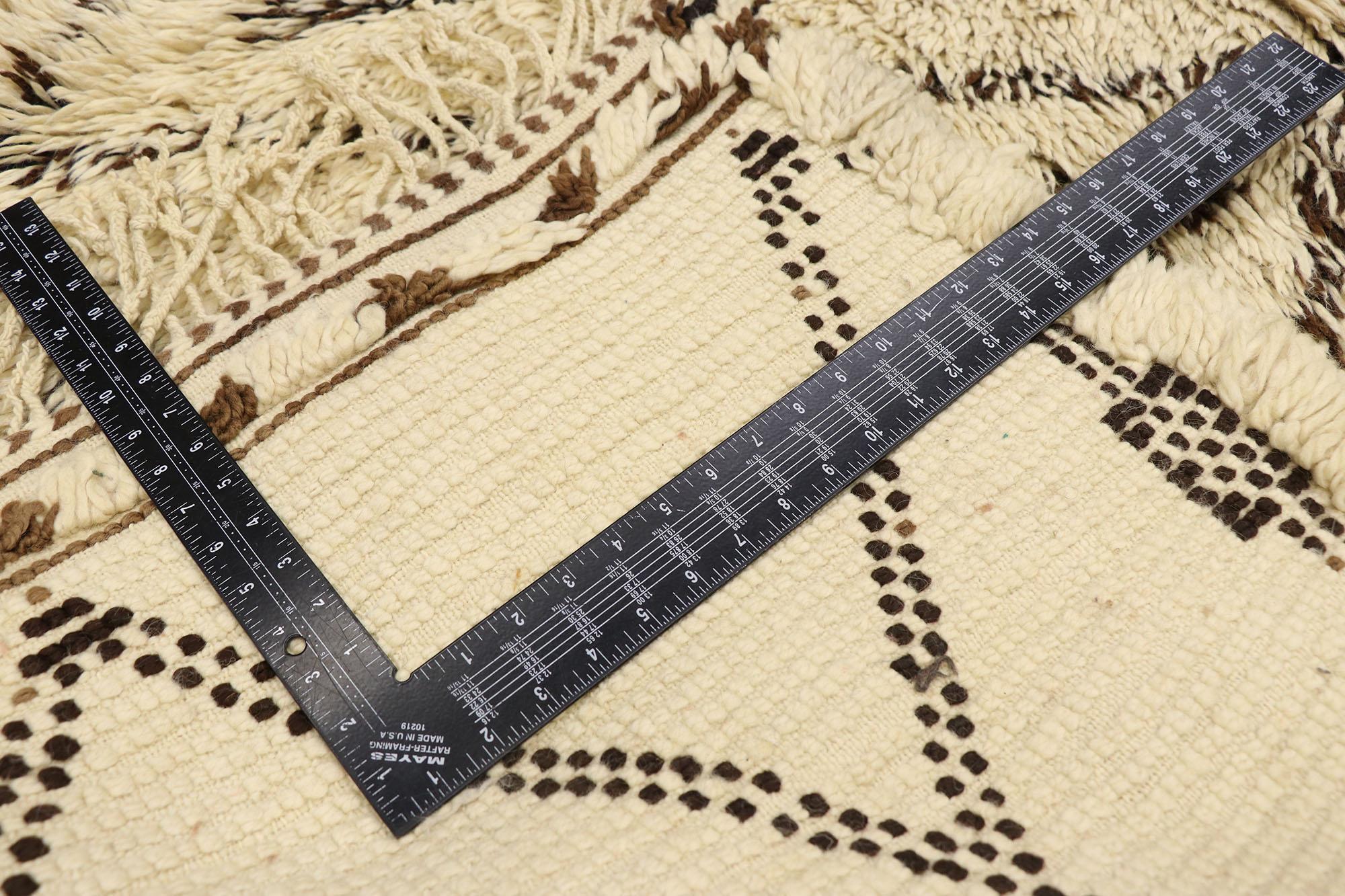 Noué à la main Tapis berbère marocain Beni Ourain vintage de style tribal en vente