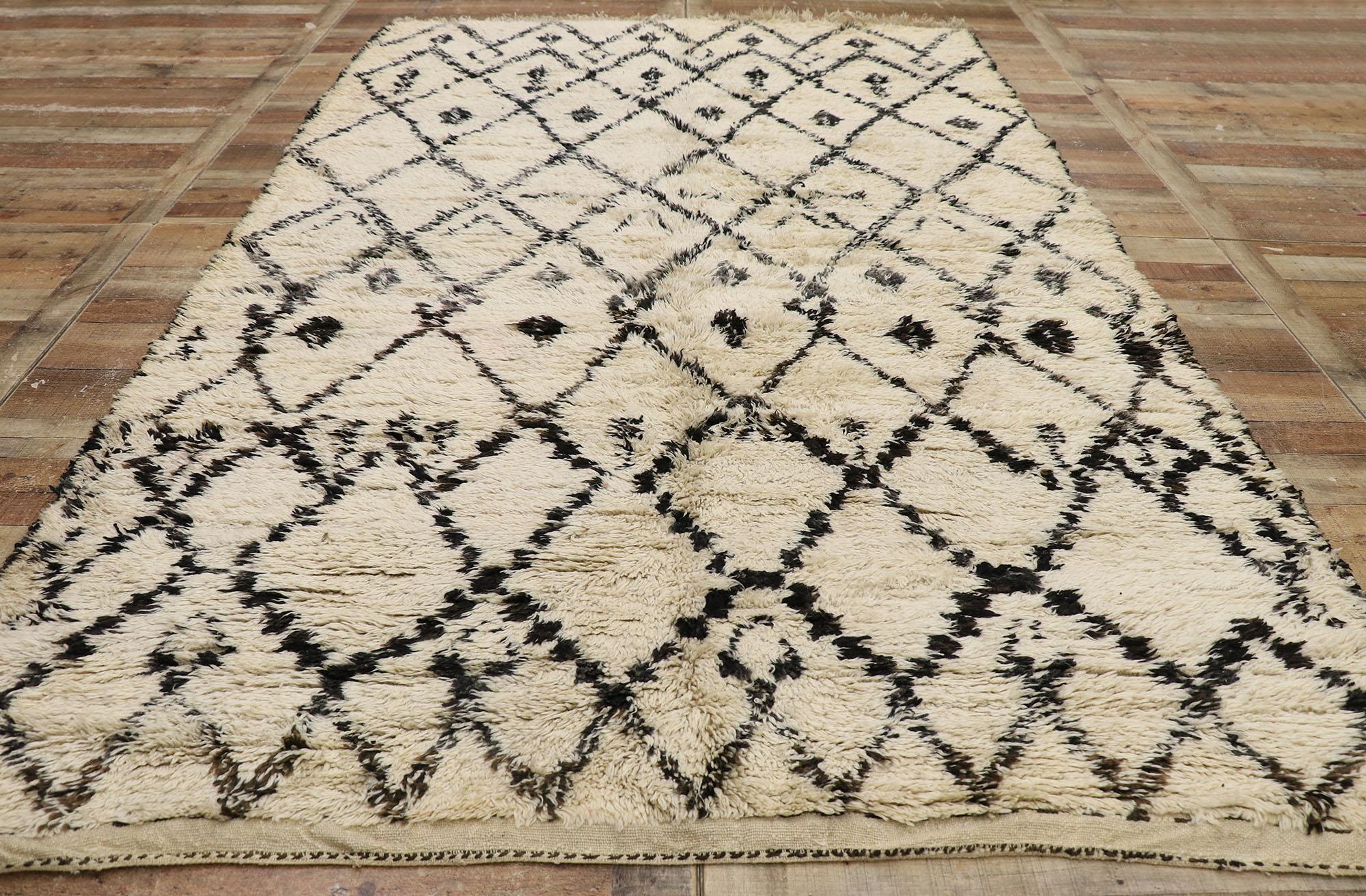 Vintage Berber Beni Ourain Moroccan Rug with Tribal Style 1