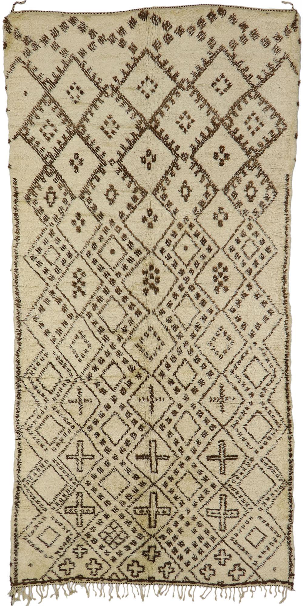 Tappeto berbero Beni Ourain marocchino vintage con stile tribale in vendita 1