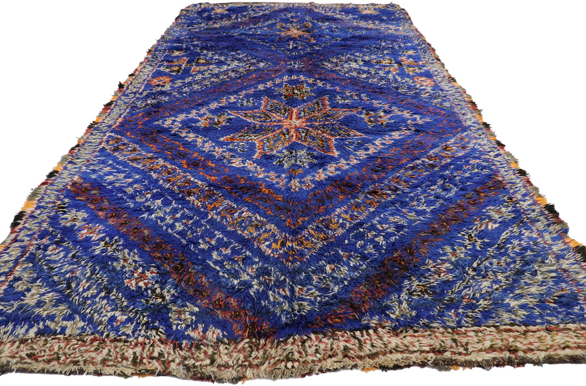 Tribal Tapis marocain Beni M'Guild bleu berbère vintage de style tribal en vente