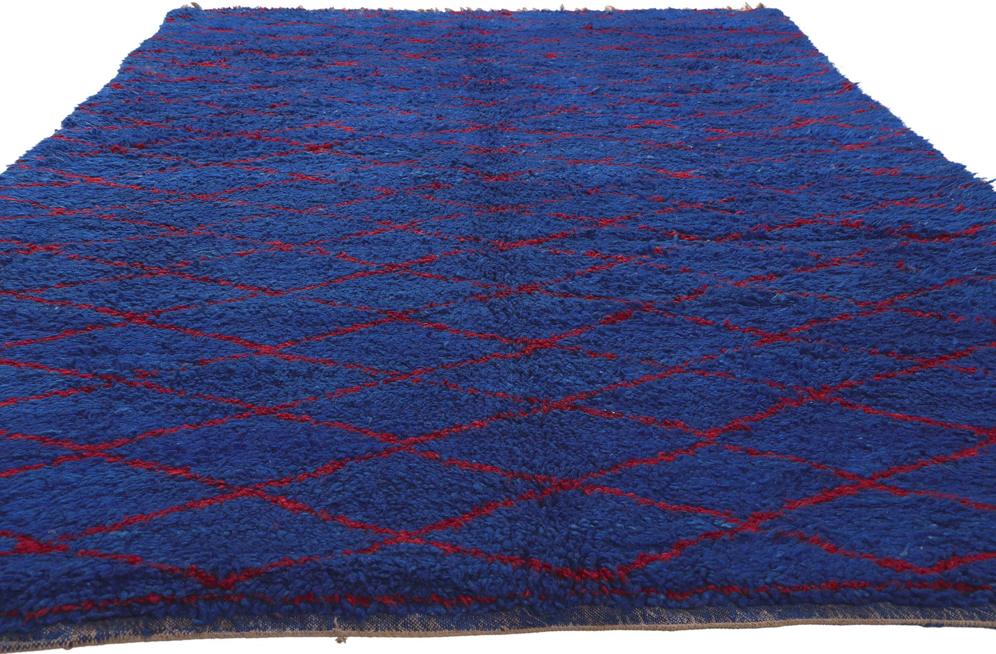 Marokkanischer blauer Beni MGuild-Teppich in Blau  (Moderne) im Angebot