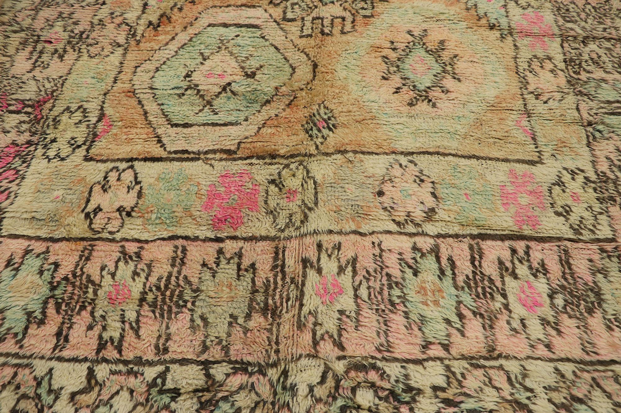 Vintage Berber Boujad Moroccan Rug with Bohemian Tribal Style In Good Condition For Sale In Dallas, TX