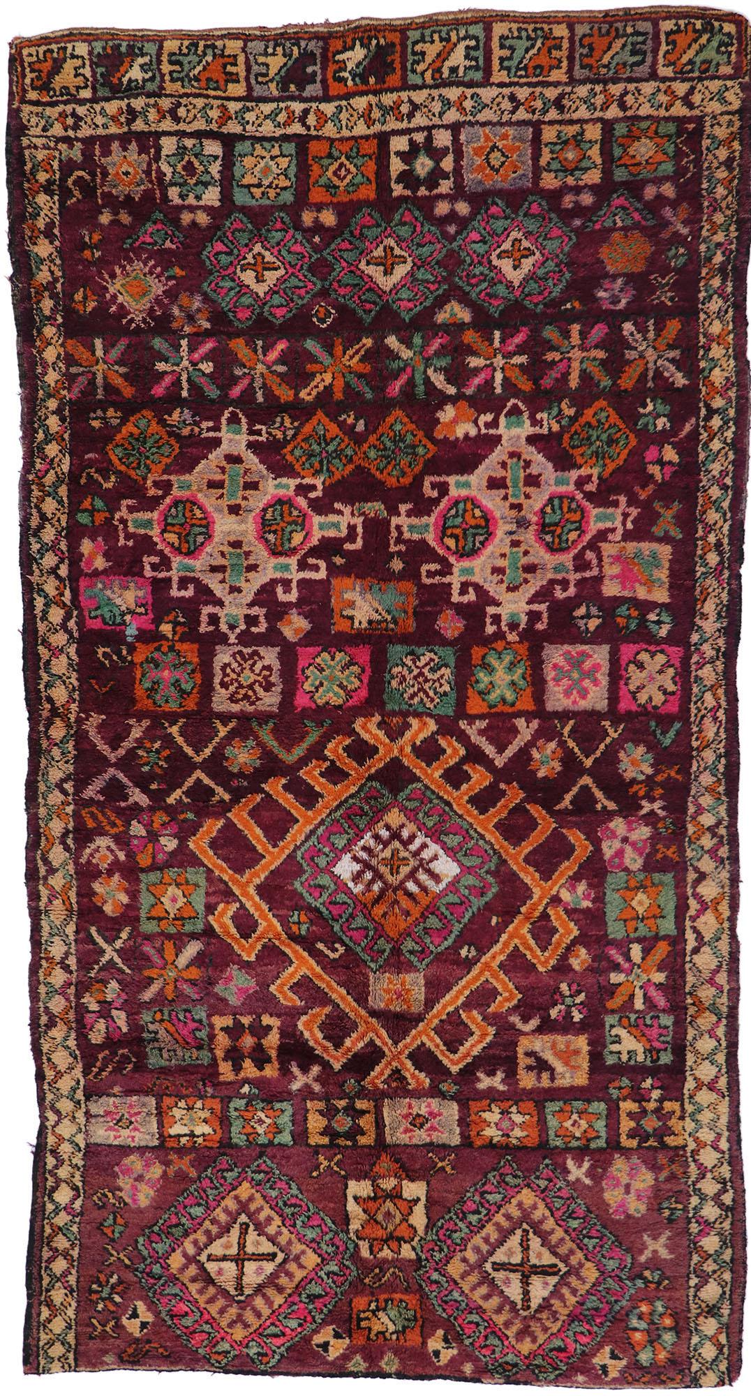 Tapis berbère marocain vintage Boujad avec style tribal bohémien en vente 1