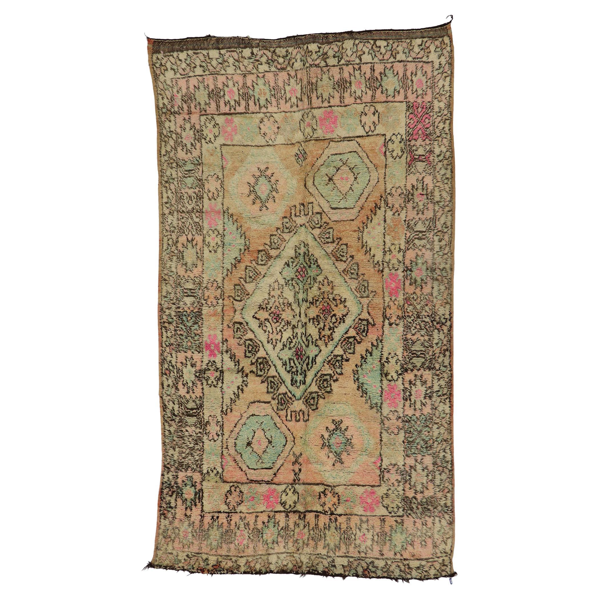 Marokkanischer Berber-Boujad-Teppich im böhmischen Stammesstil, Vintage im Angebot