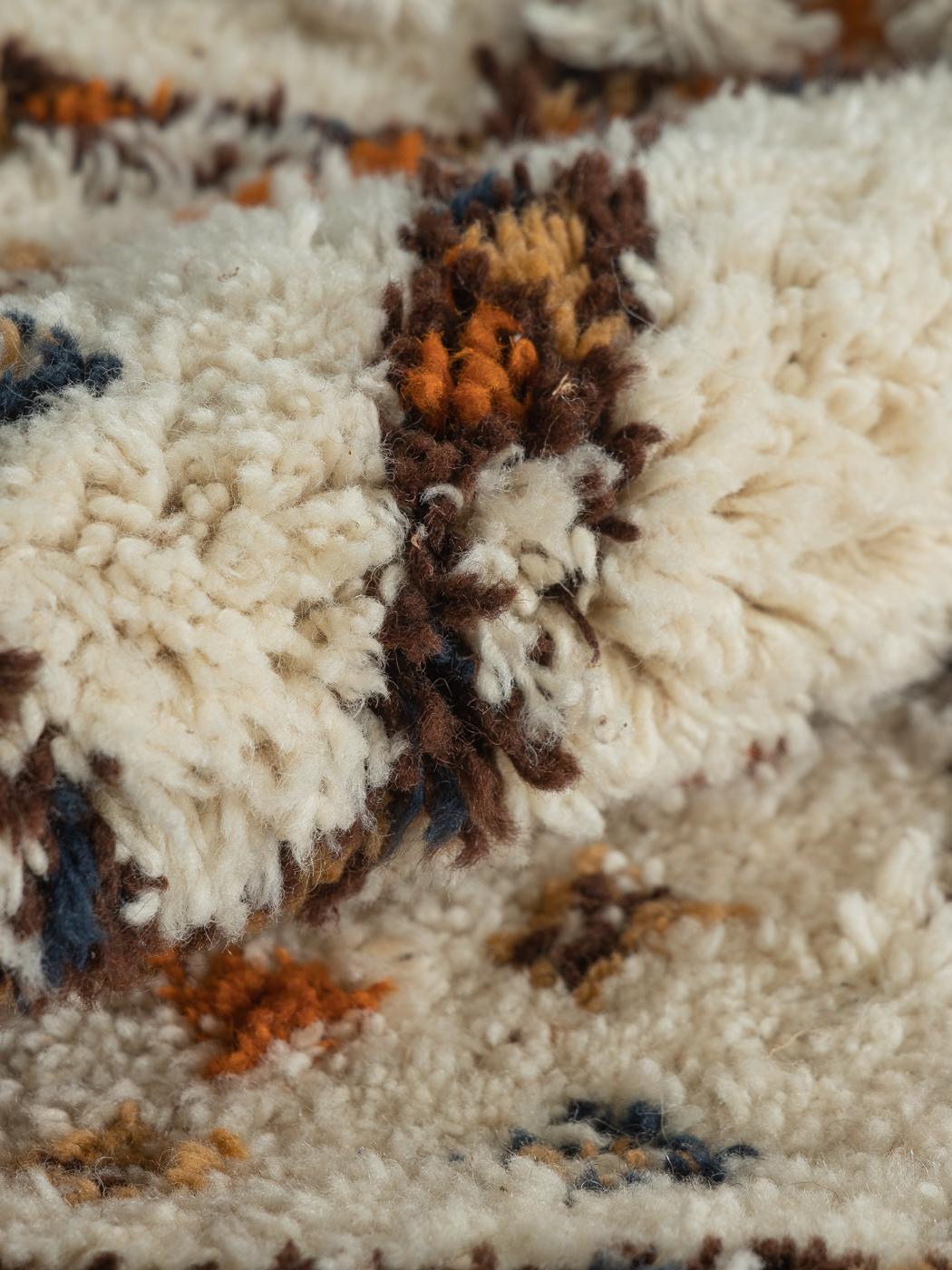 Tapis berbère vintage des années 60 100 % laine fabriqué à la main au Maroc, 300 x 390 cm en vente 1