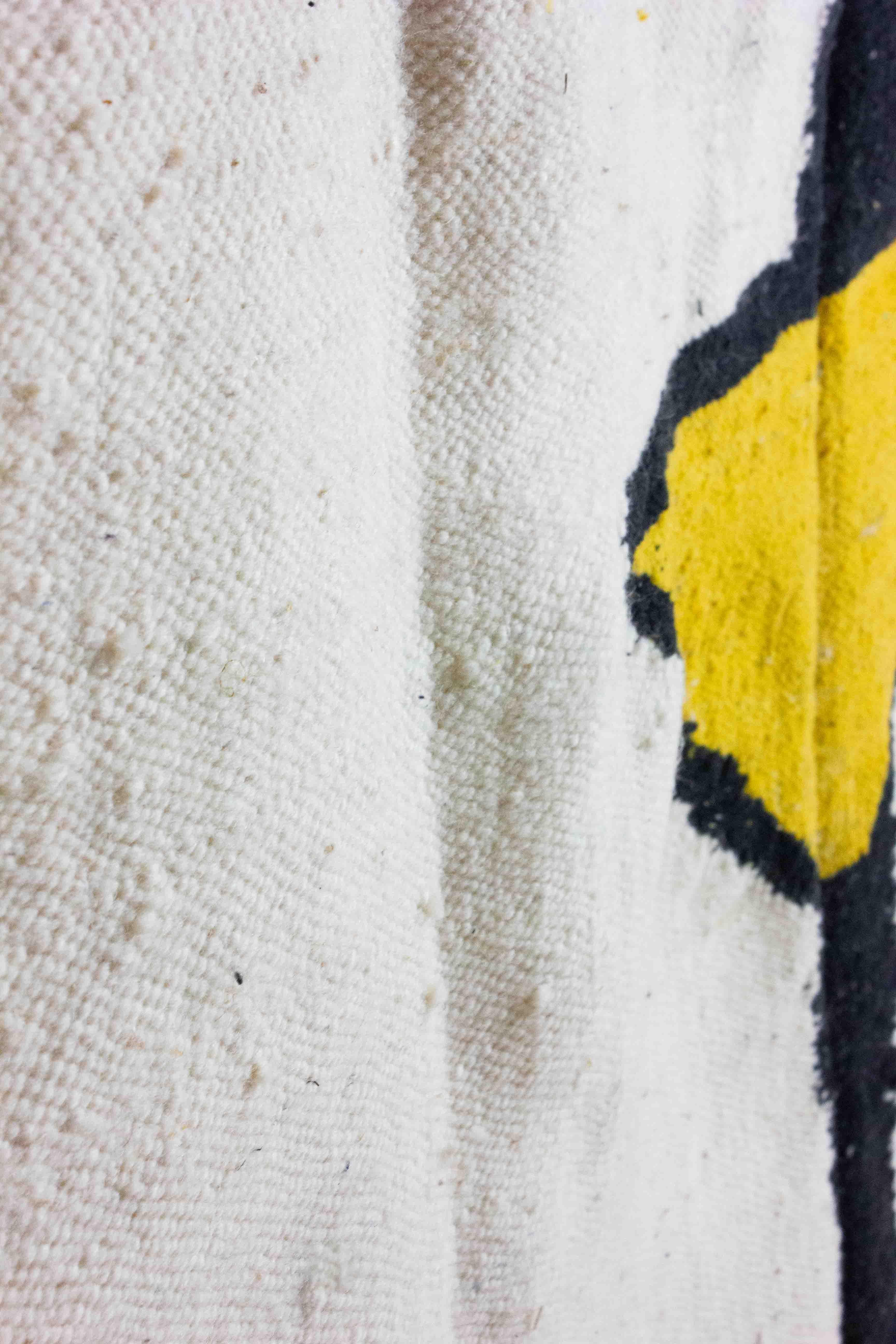 Late 20th Century Vintage berber kilim rug in wool with abstract shapes in yellow and black For Sale