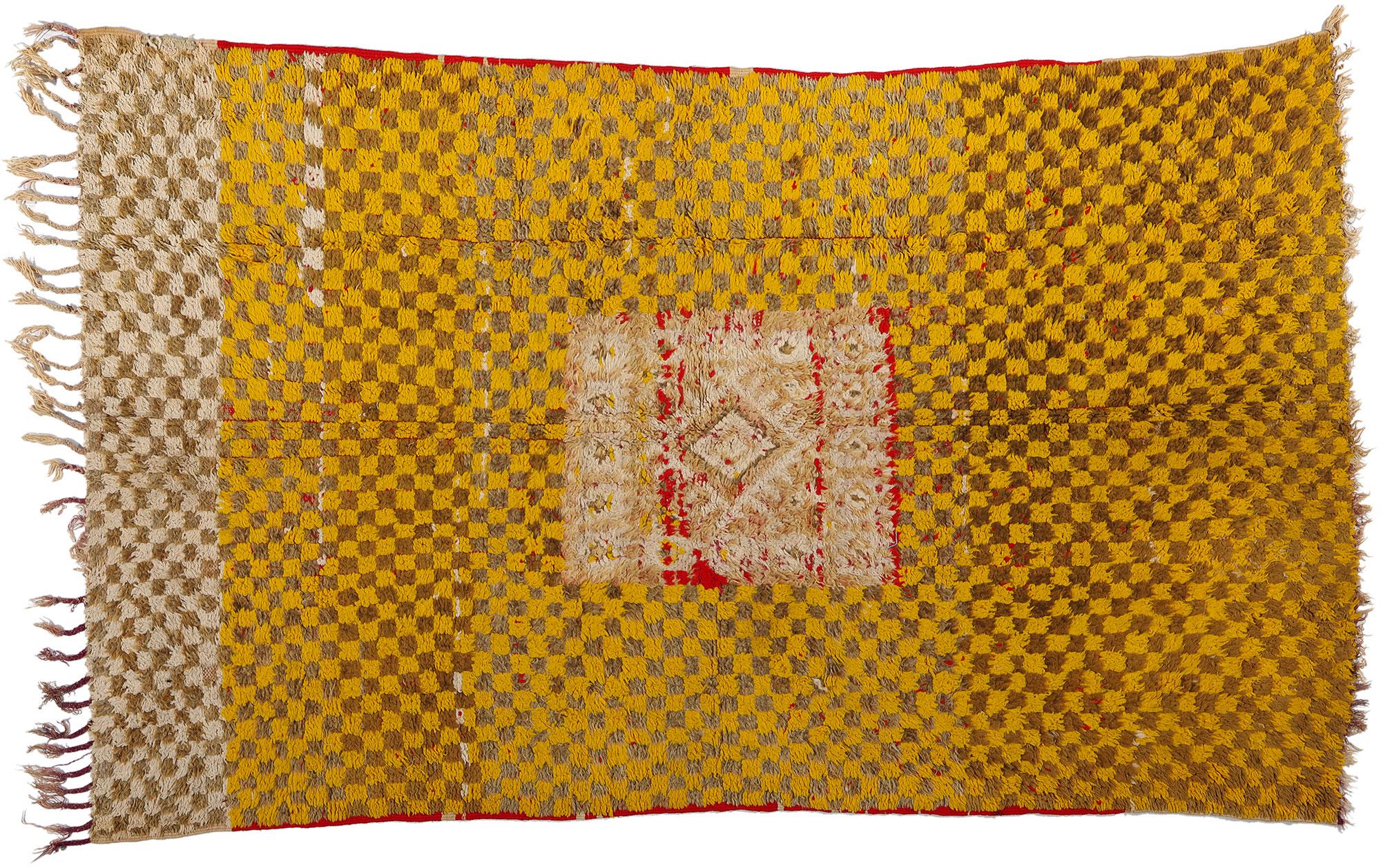 Tapis berbère marocain Azilal, Cozy Boho Chic rencontre l'enchantement tribal en vente 2