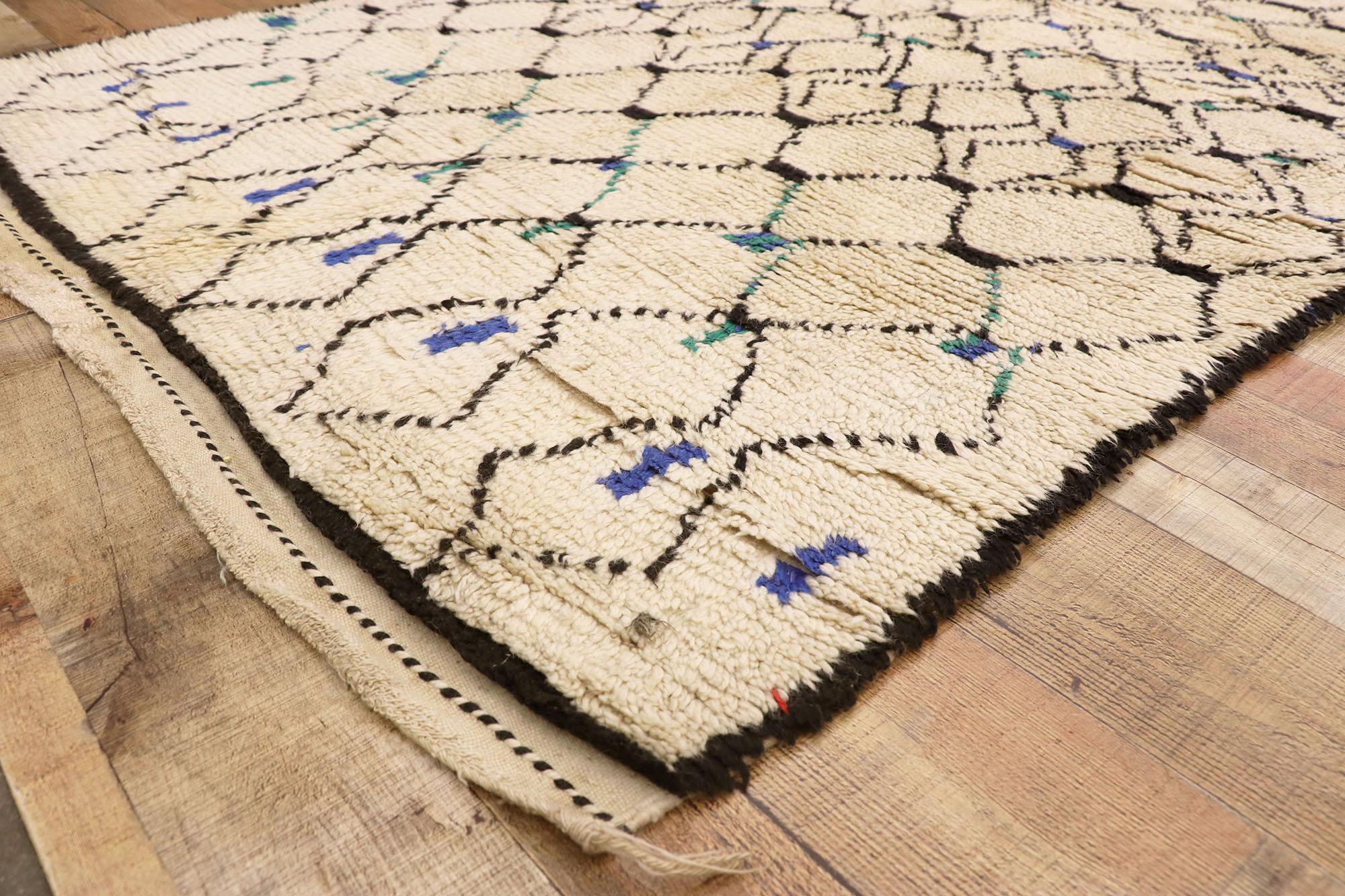 Marokkanischer Azilal-Teppich aus Berber, Gypset Boho Meets Stammeskunst-Enchantment, Vintage (20. Jahrhundert) im Angebot