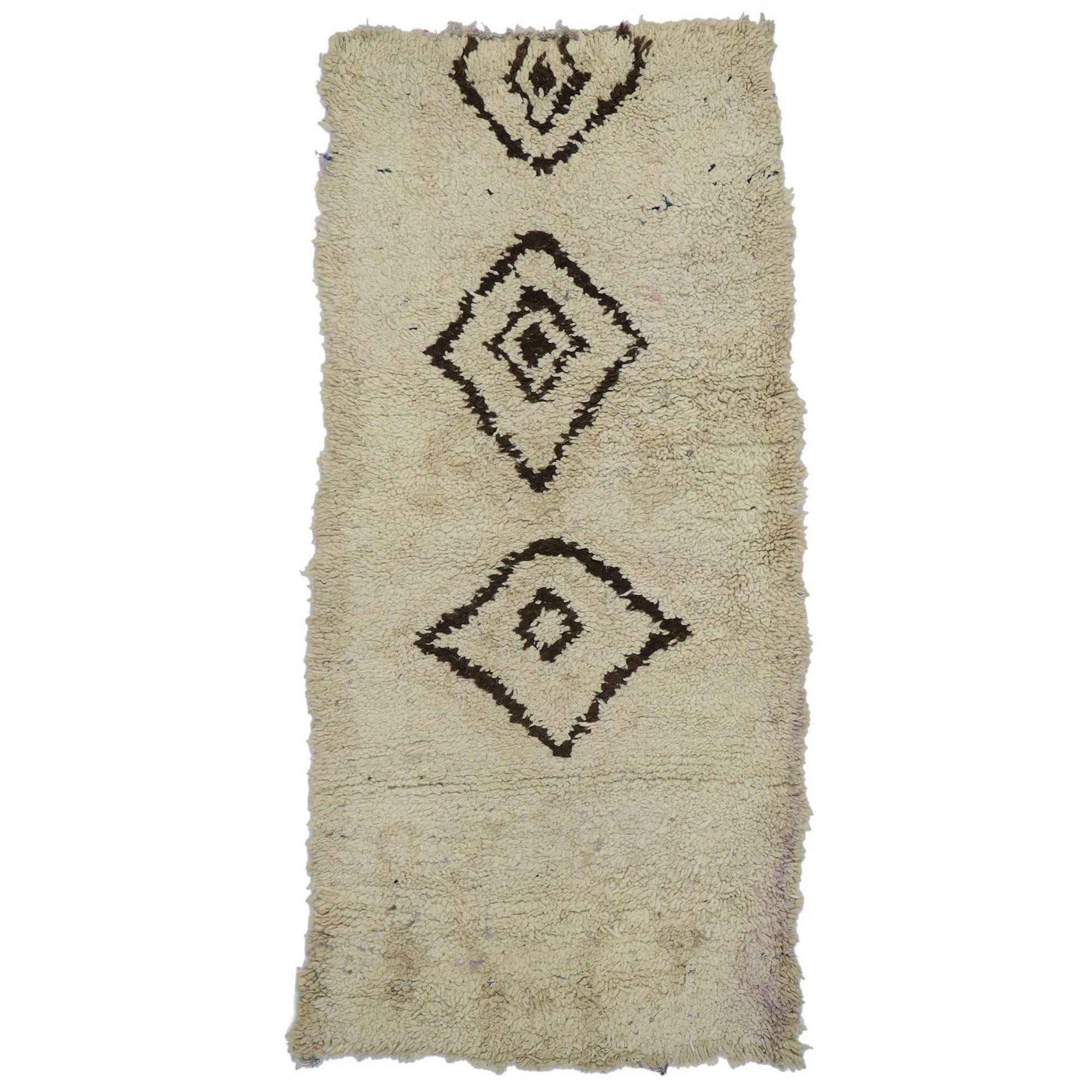 Marokkanischer Azilal-Teppich aus Berber mit Mid-Century Modern-Stil, Vintage im Angebot