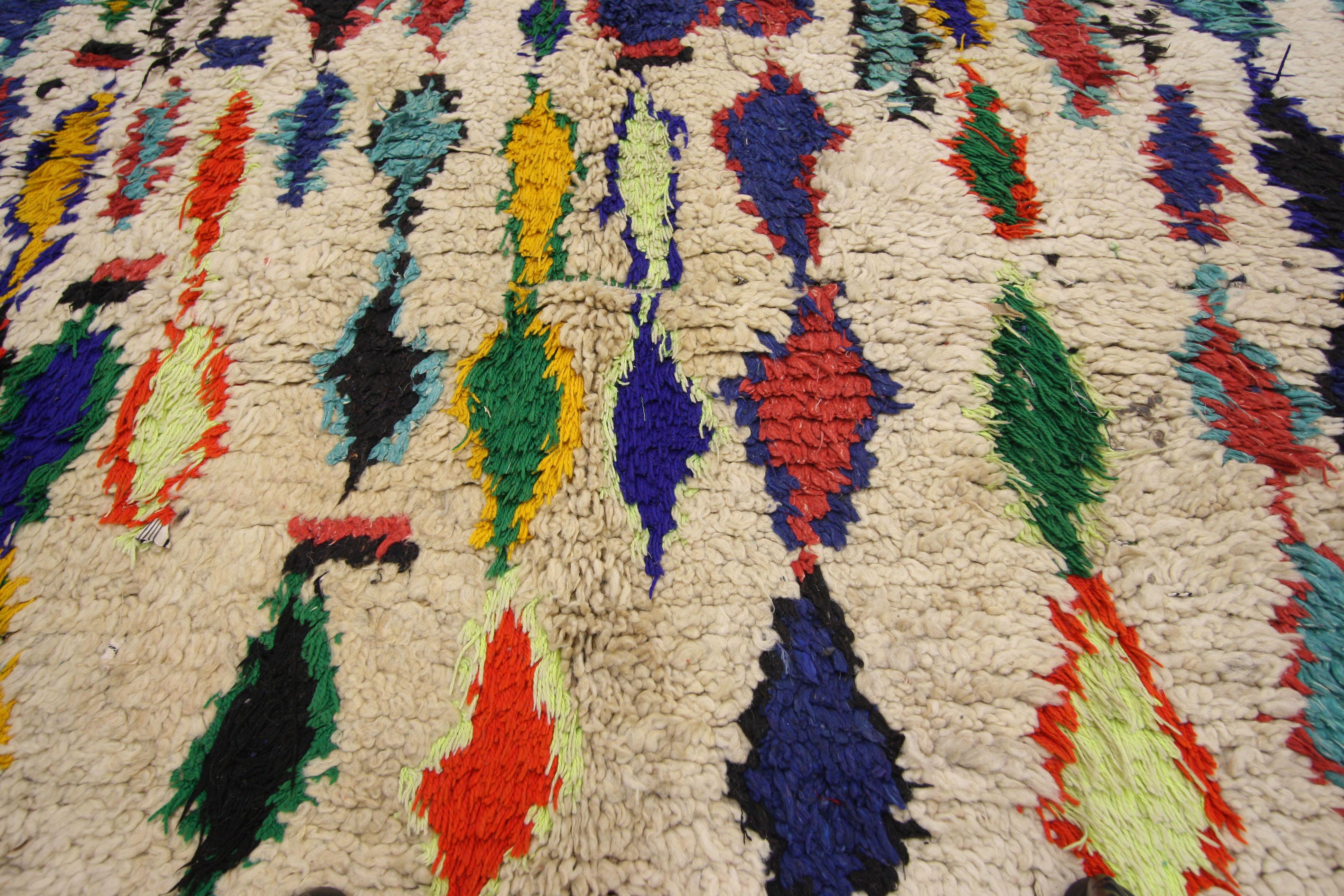 Vintage Berber Moroccan Azilal Rug with Tribal Boho Chic Style In Good Condition In Dallas, TX