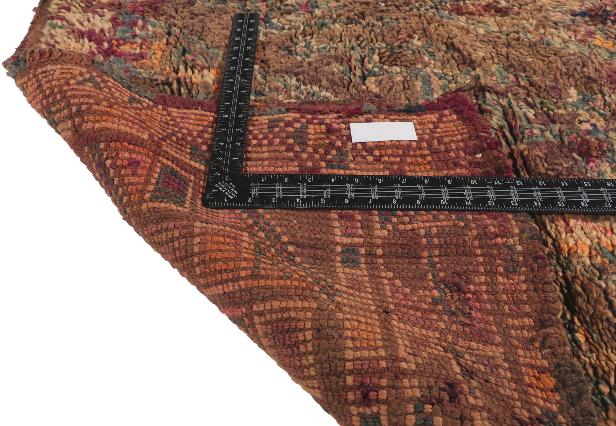 Marokkanischer Beni MGuild Vintage-Teppich, Modern Luxe Meets Ultra Cozy im Zustand „Gut“ im Angebot in Dallas, TX