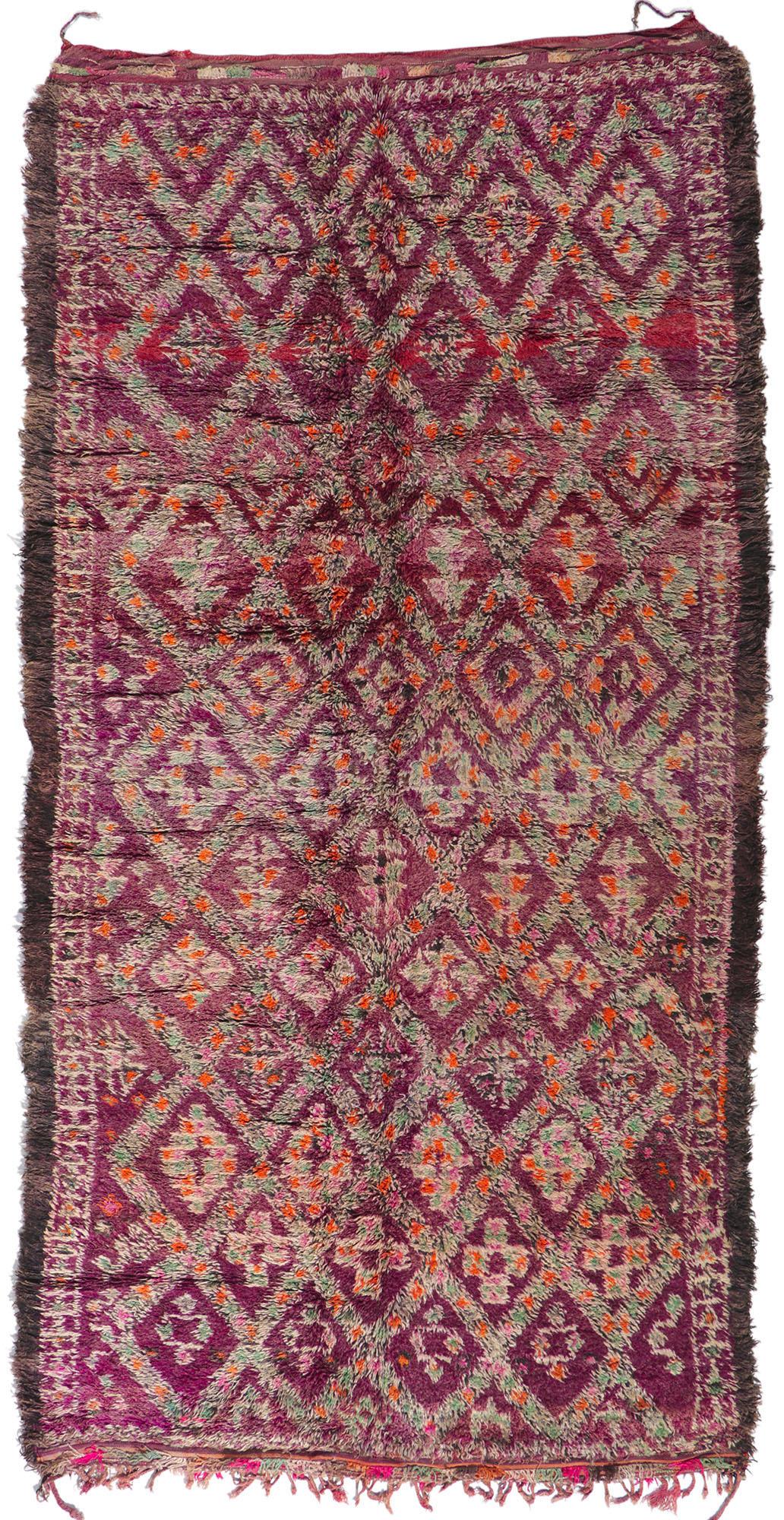 Vintage Berber Moroccan Beni M'Guild Rug with Bohemian Style For Sale 3