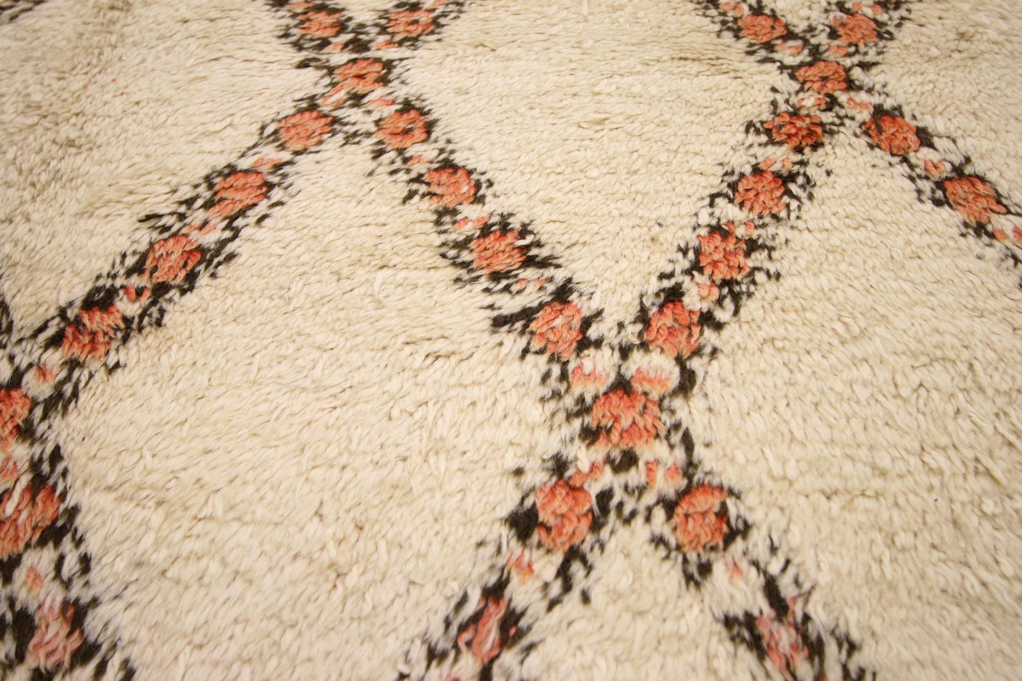 Alfombra Vintage Bereber Marroquí Beni Ourain, 07'01 x 13'01 en Bueno estado para la venta en Dallas, TX