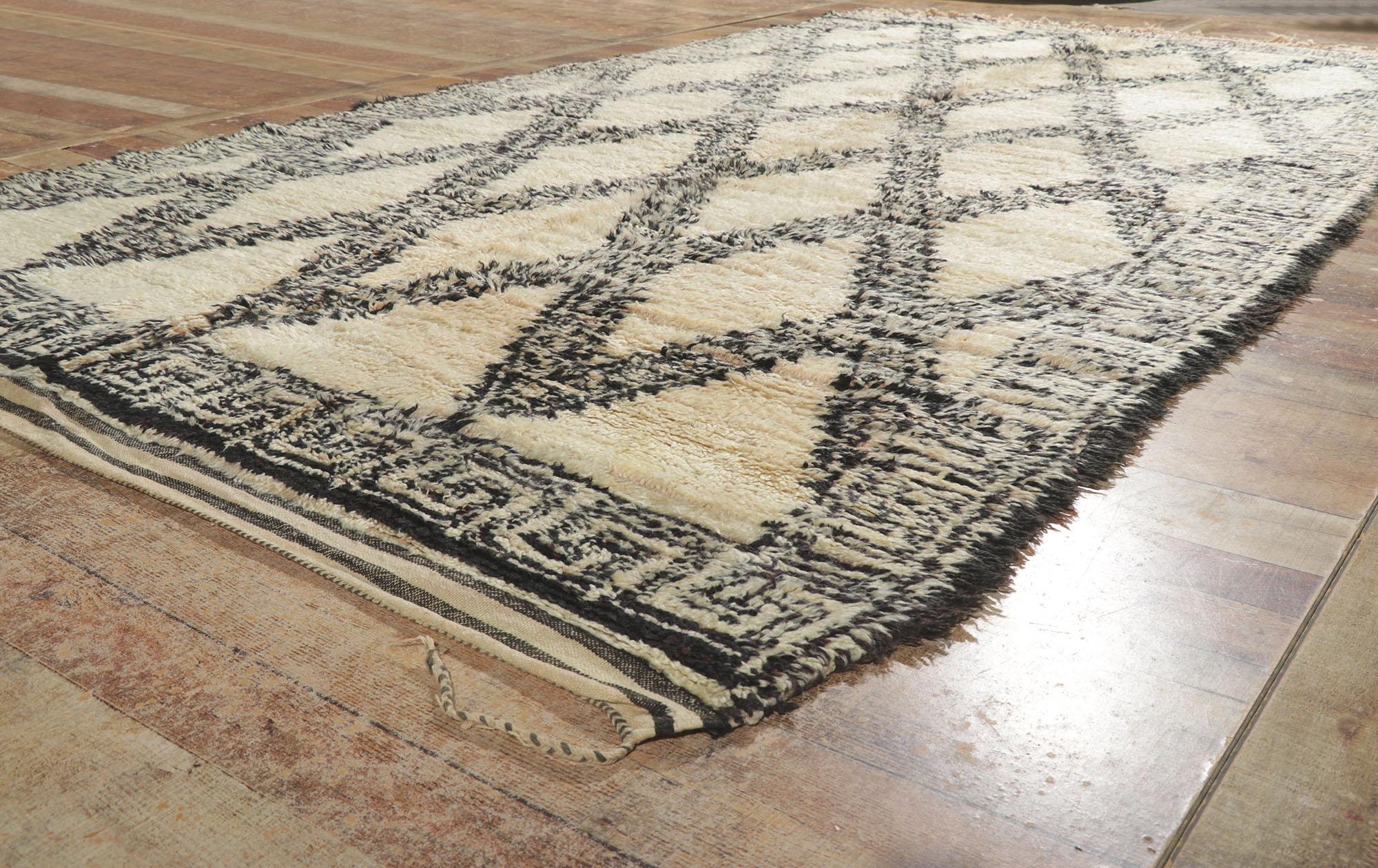 Vintage Moroccan Beni Ourain Rug, Cozy Boho Meets Cycladic Style For Sale 2