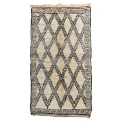 Marokkanischer Beni Ourain-Teppich im Vintage-Stil, Cozy Boho MeetsCycladic Style