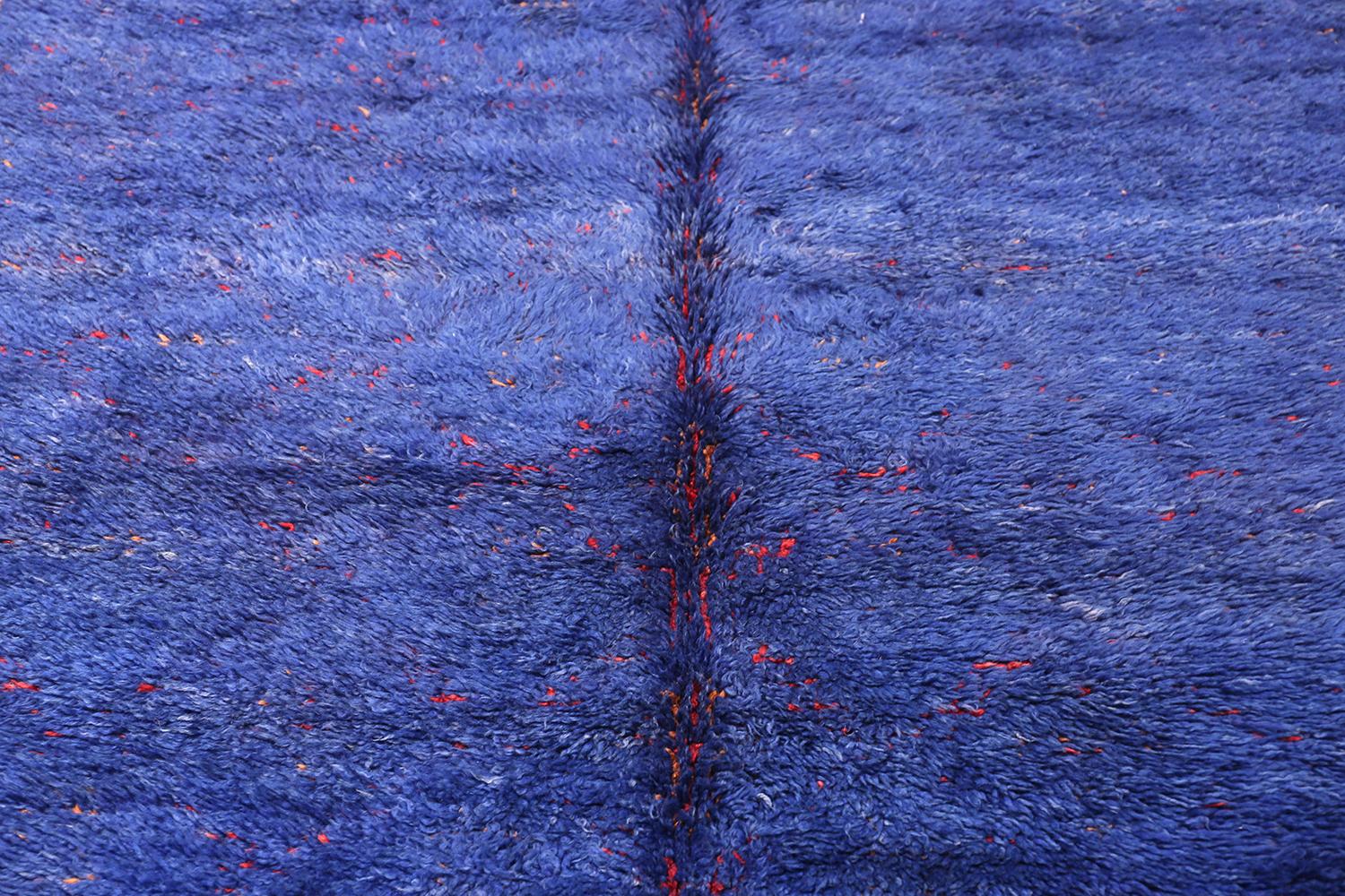 Beautiful vintage Moroccan blue rug, country of origin: Morocco, date circa 1980s. Size: 6 ft x 10 ft 9 in (1.83 m x 3.28 m).