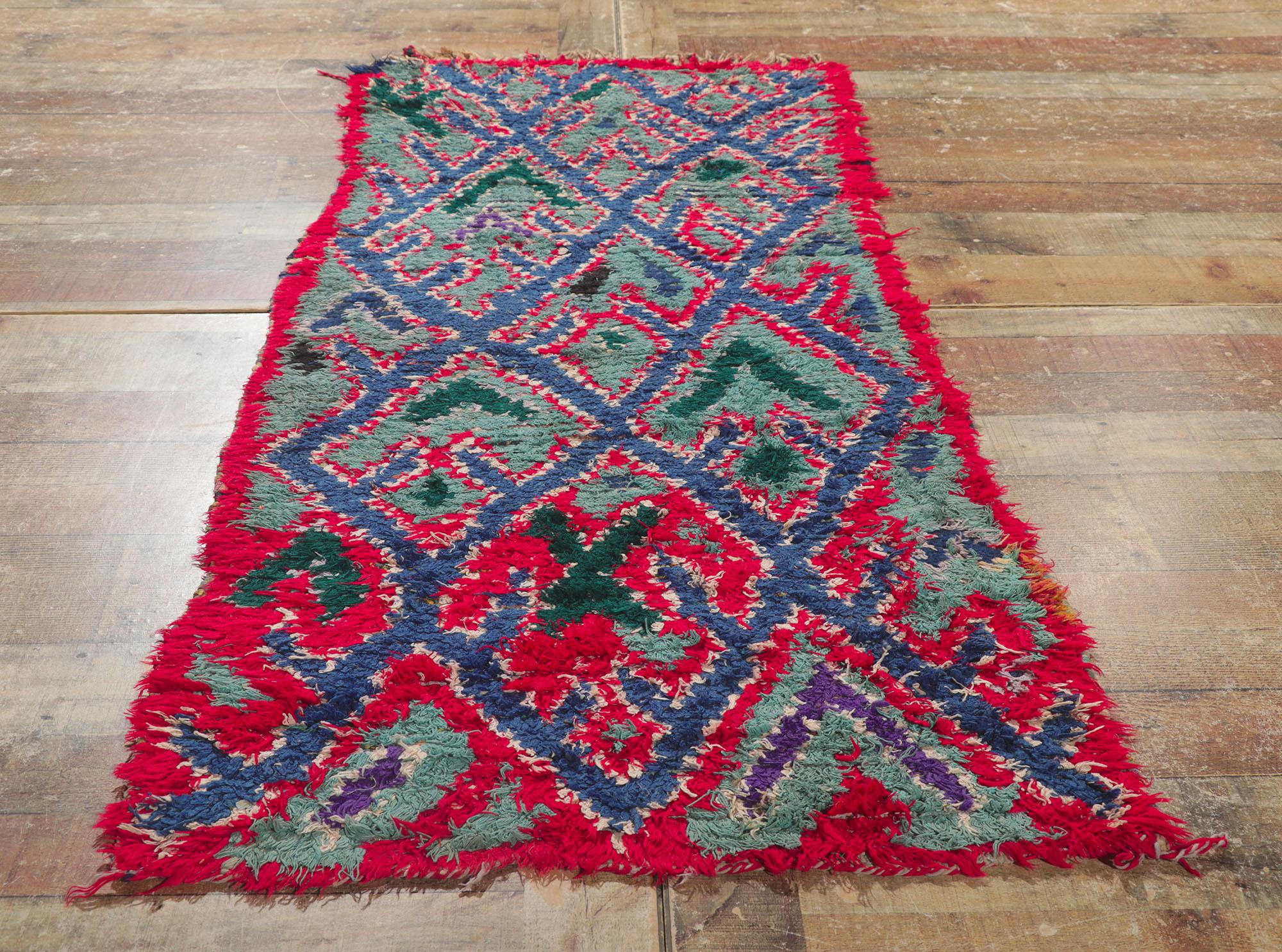 Alfombra de trapo marroquí Vintage Boucherouite, el encanto nómada se une al wabi-sabi siglo XX en venta