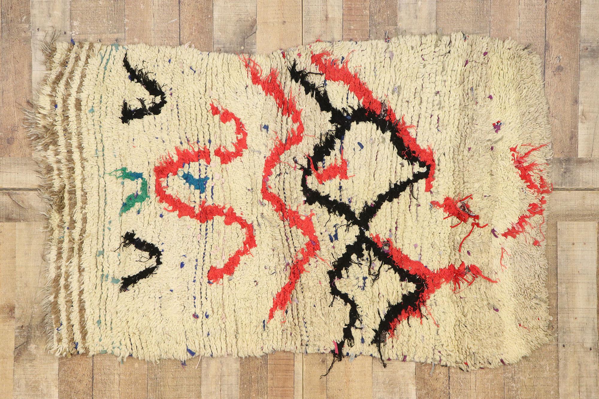 Laine Tapis berbère marocain Boucherouite vintage de style tribal bohème en vente
