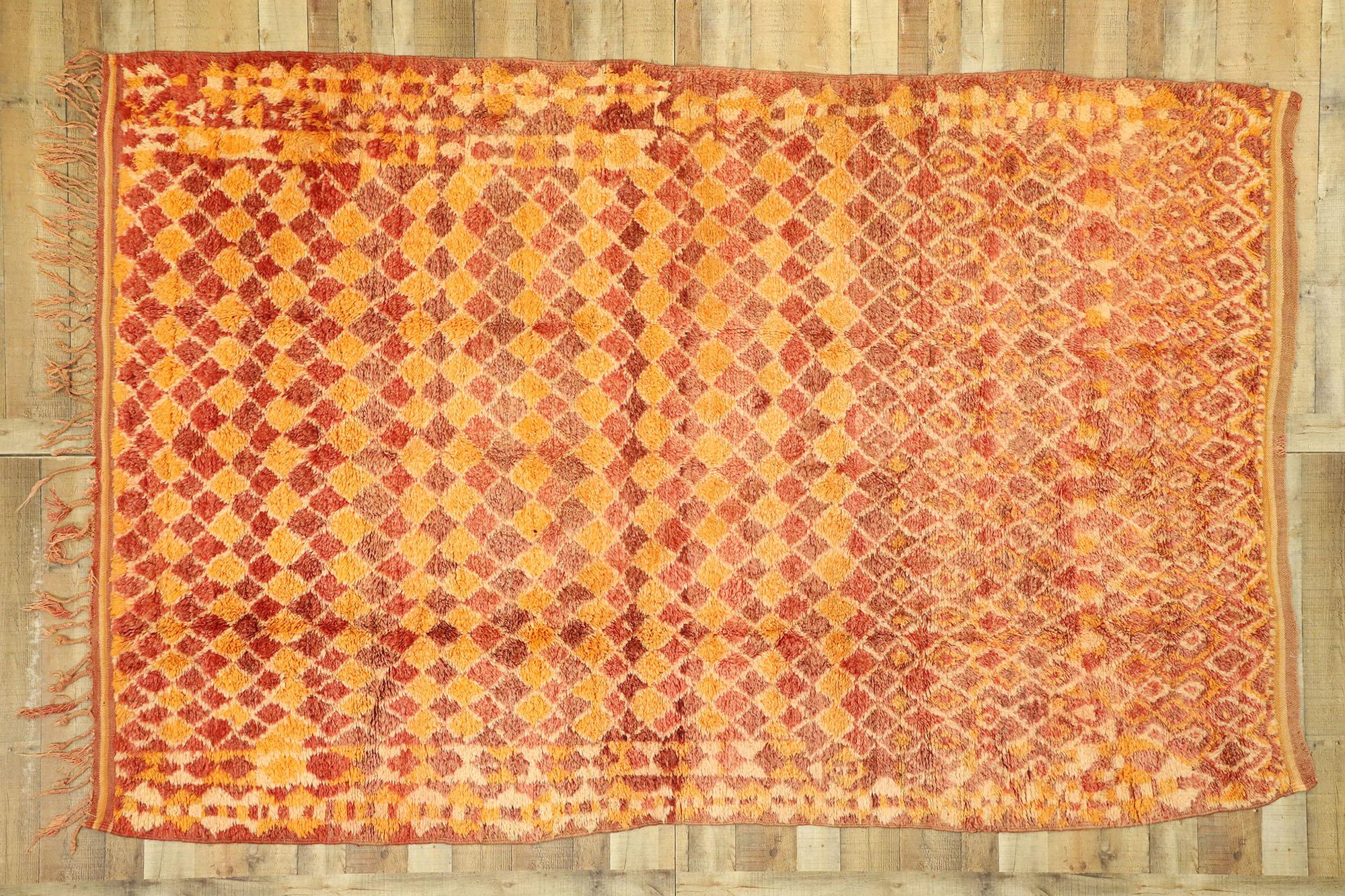 Vintage Berber Moroccan Boujad Rug with Diamond Pattern and Modern Style For Sale 1