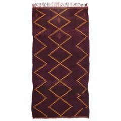 Vintage Berber Moroccan Gallery Rug with Mid-Century Modern Style