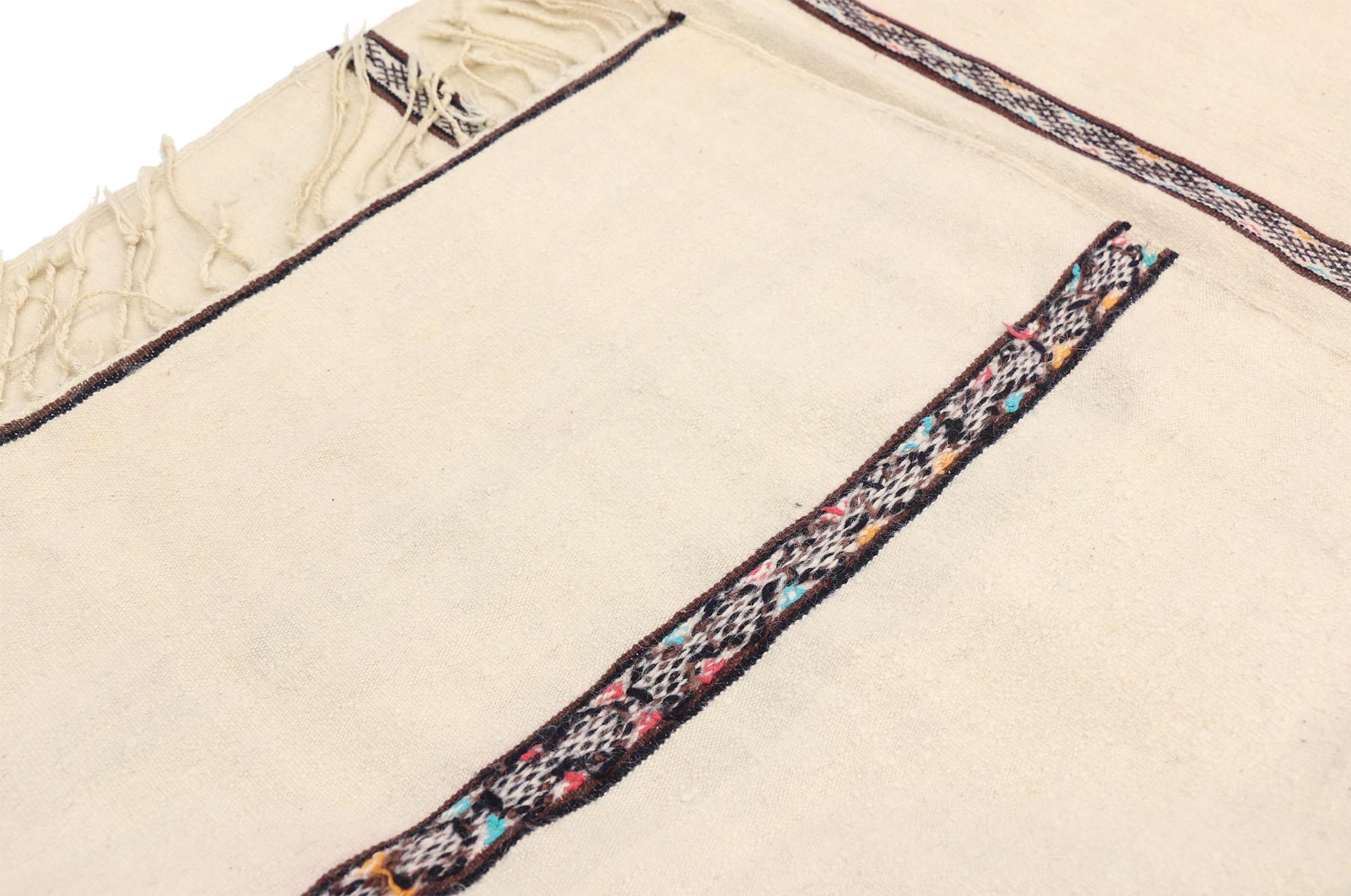 20th Century Vintage Berber Moroccan Handira Kilim Rug with Bohemian Tribal Style, Flat-Weave For Sale
