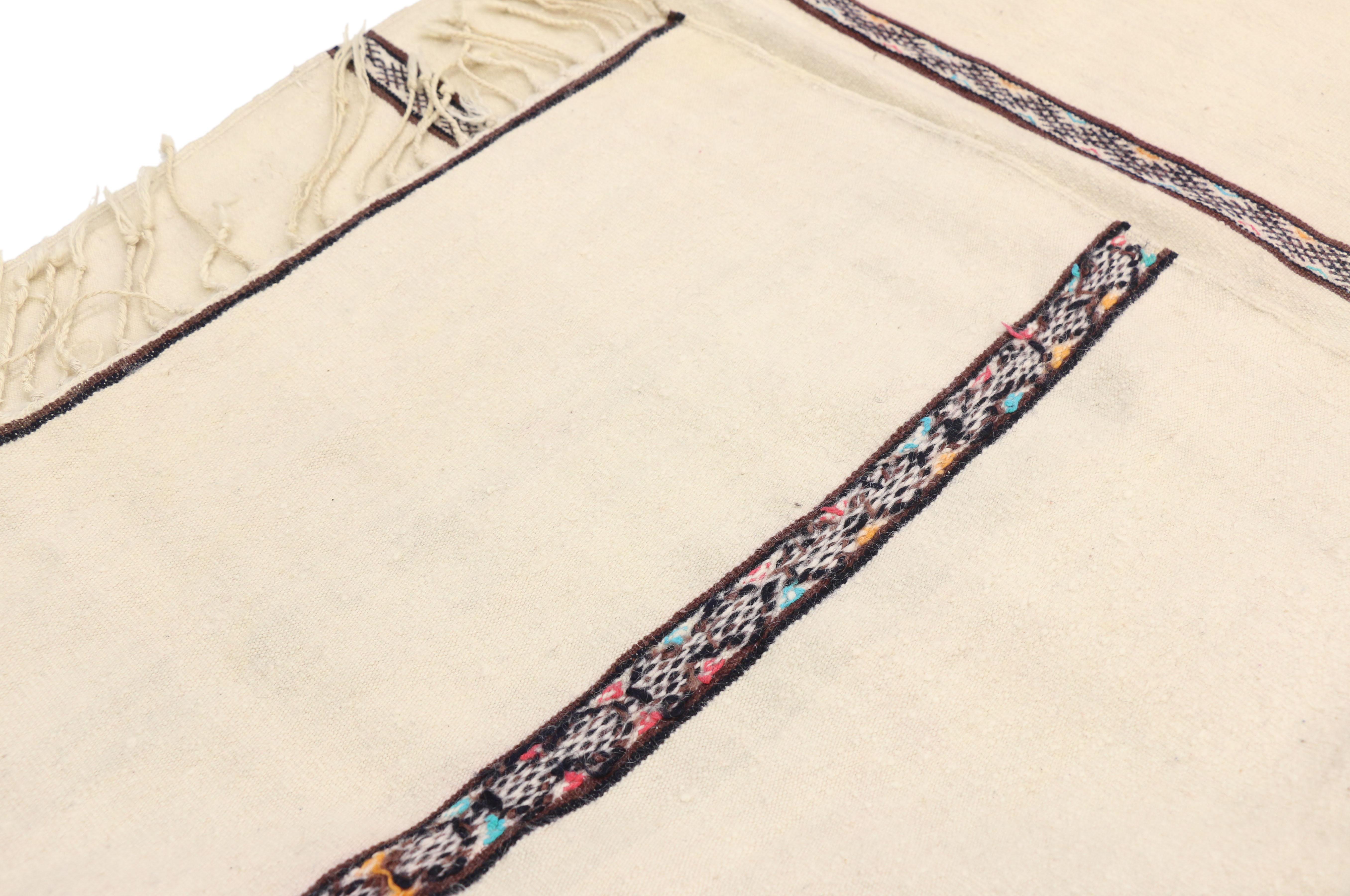 Vintage Berber Moroccan Handira Kilim Rug with Bohemian Tribal Style, Flat-Weave For Sale 2