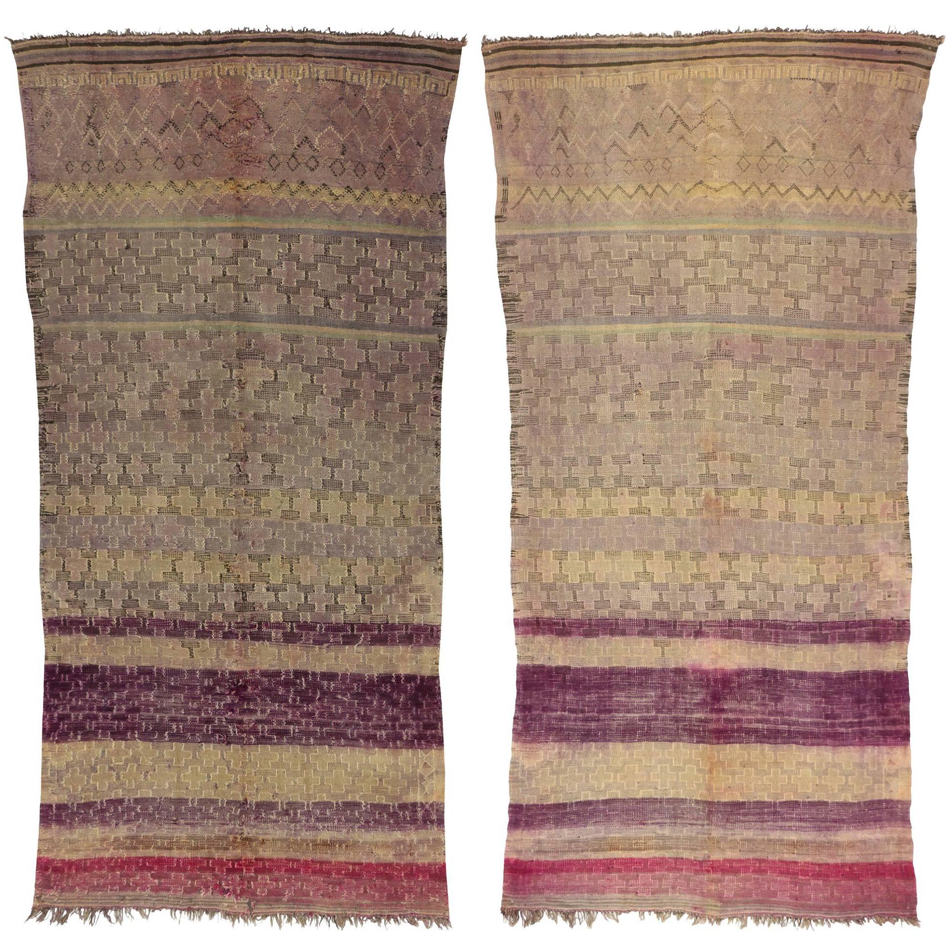 Vintage Berber Moroccan Kilim Flatweave Rug with Boho Chic Tribal Style