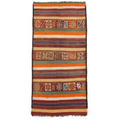 Tappeto Kilim berbero marocchino vintage con stile cabinato moderno, Rug 
Kilim a trama piatta