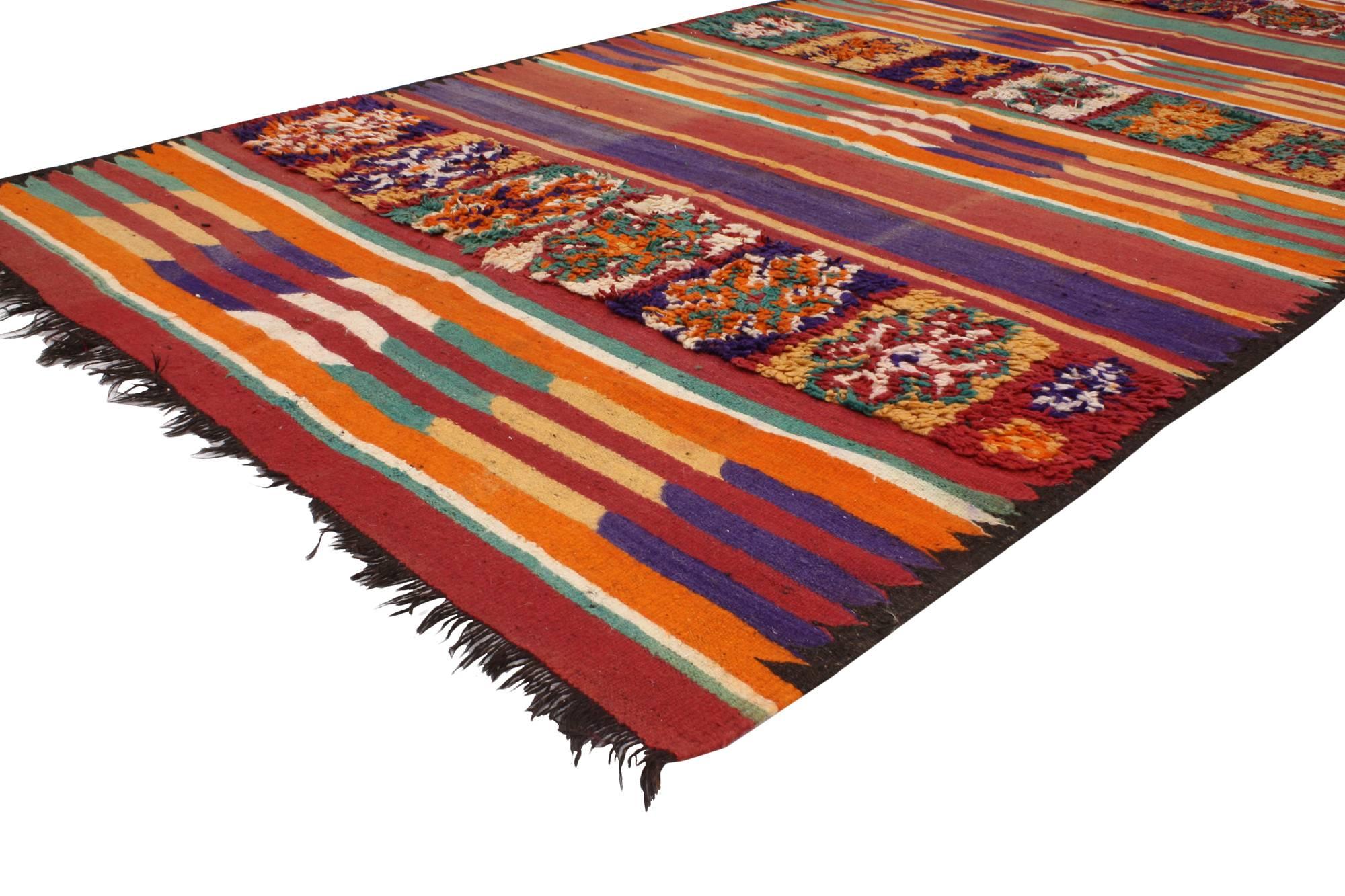 Hand-Woven Vintage Berber Moroccan Kilim Rug with Modern Cabin Style, Flat-weave Kilim Rug For Sale