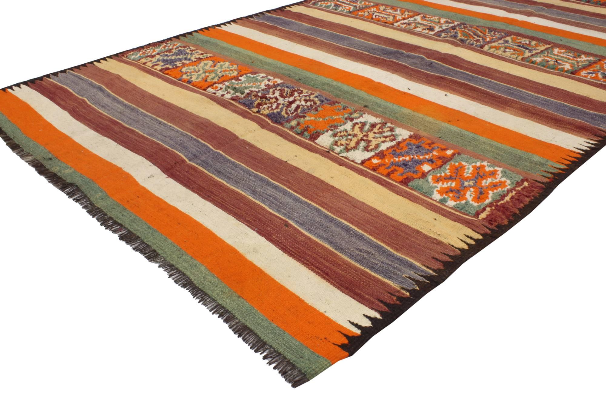 Hand-Woven Vintage Berber Moroccan Kilim Rug with Modern Cabin Style, Flat-weave Kilim Rug