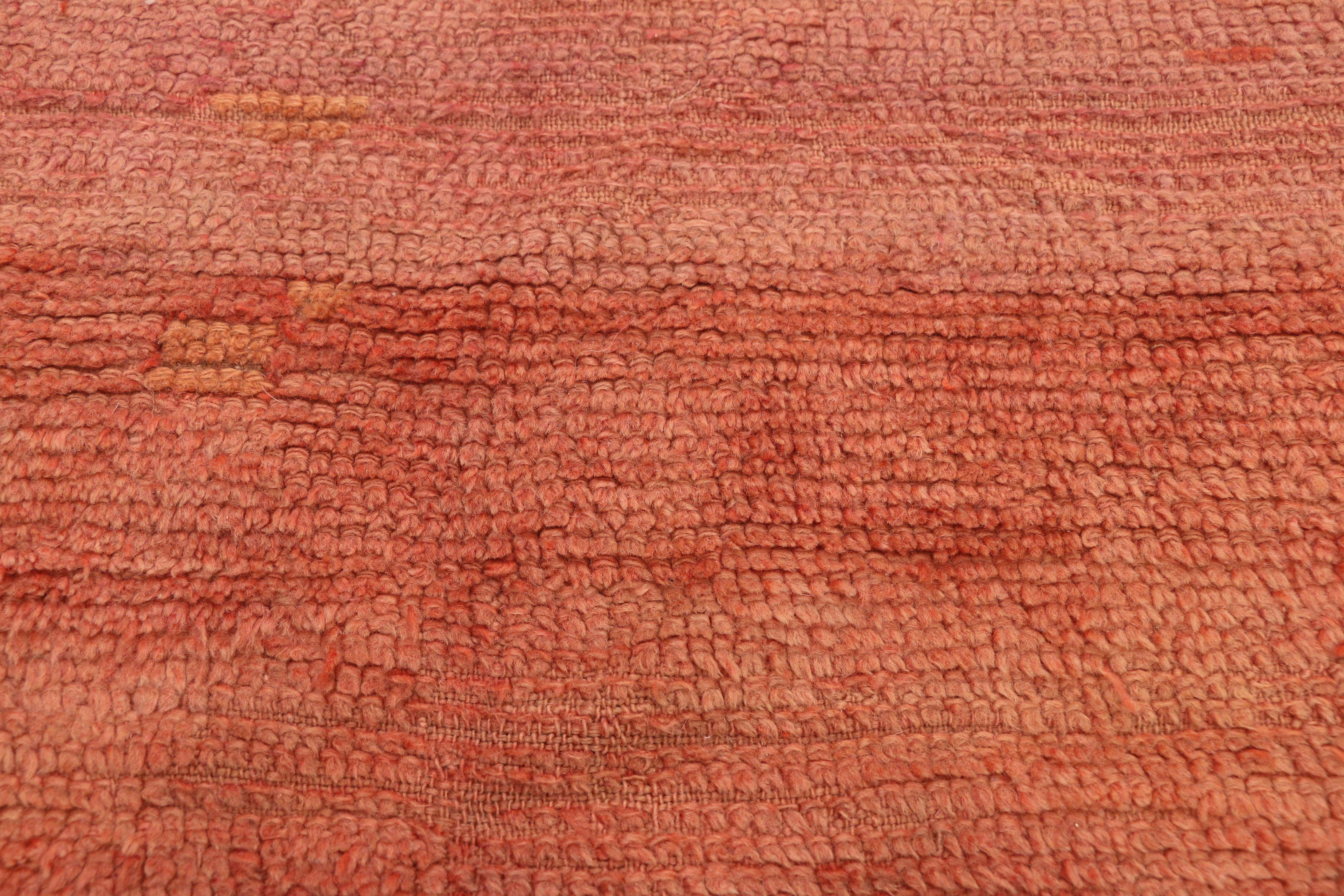 Vintage Rot Beni Mrirt Marokkanischer Teppich (Handgeknüpft) im Angebot