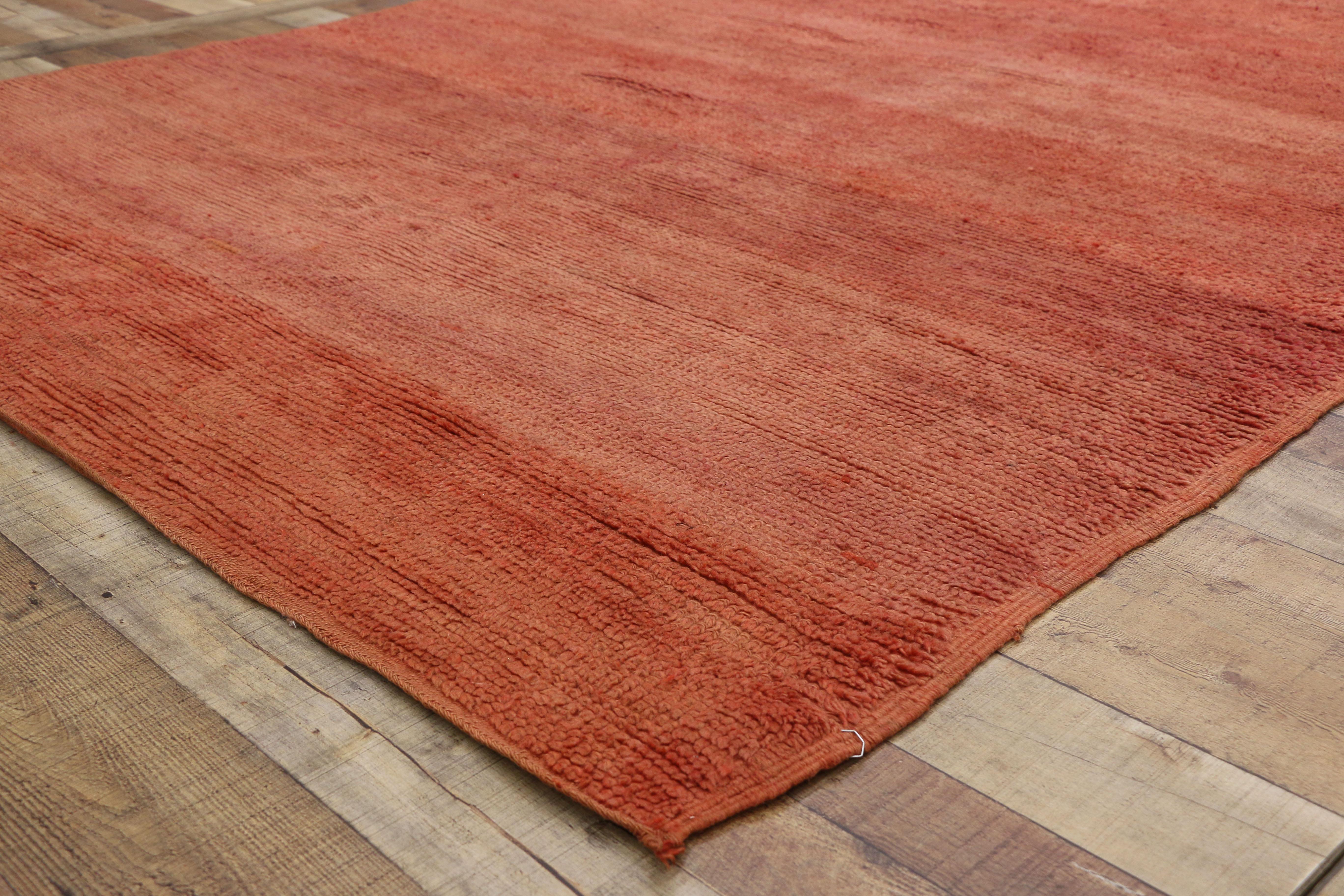 Vintage Red Beni Mrirt Moroccan Rug In Good Condition For Sale In Dallas, TX