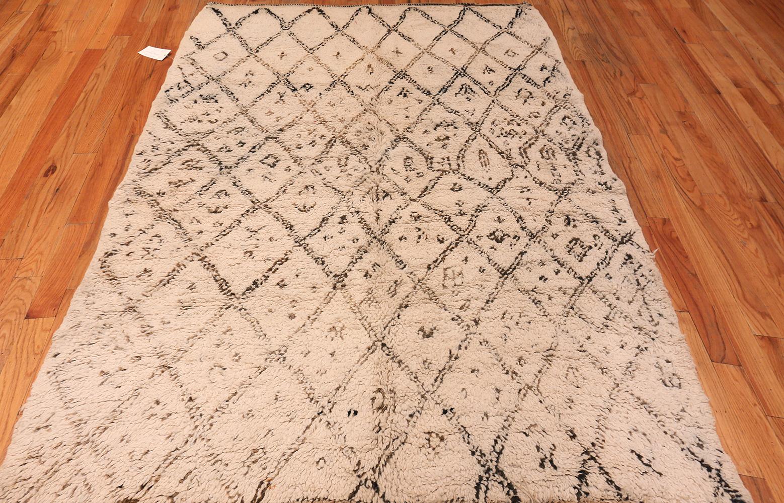 20th Century Vintage Berber Moroccan Rug. Size: 6 ft. x 7 ft. 6 in