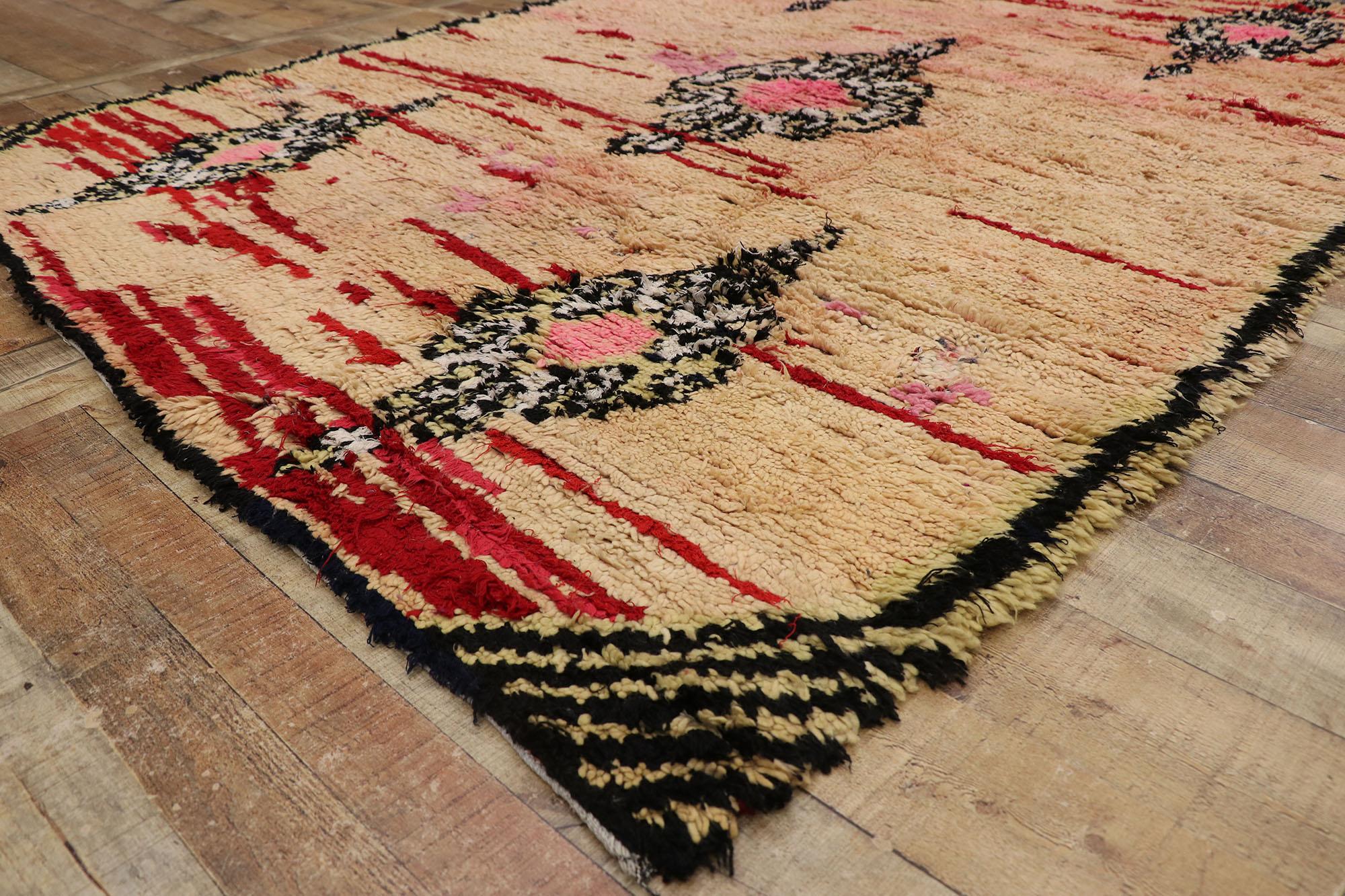 Marokkanischer Berberteppich im Vintage-Stil, Wabi-Sabi trifft auf entspannten Luxus (20. Jahrhundert) im Angebot