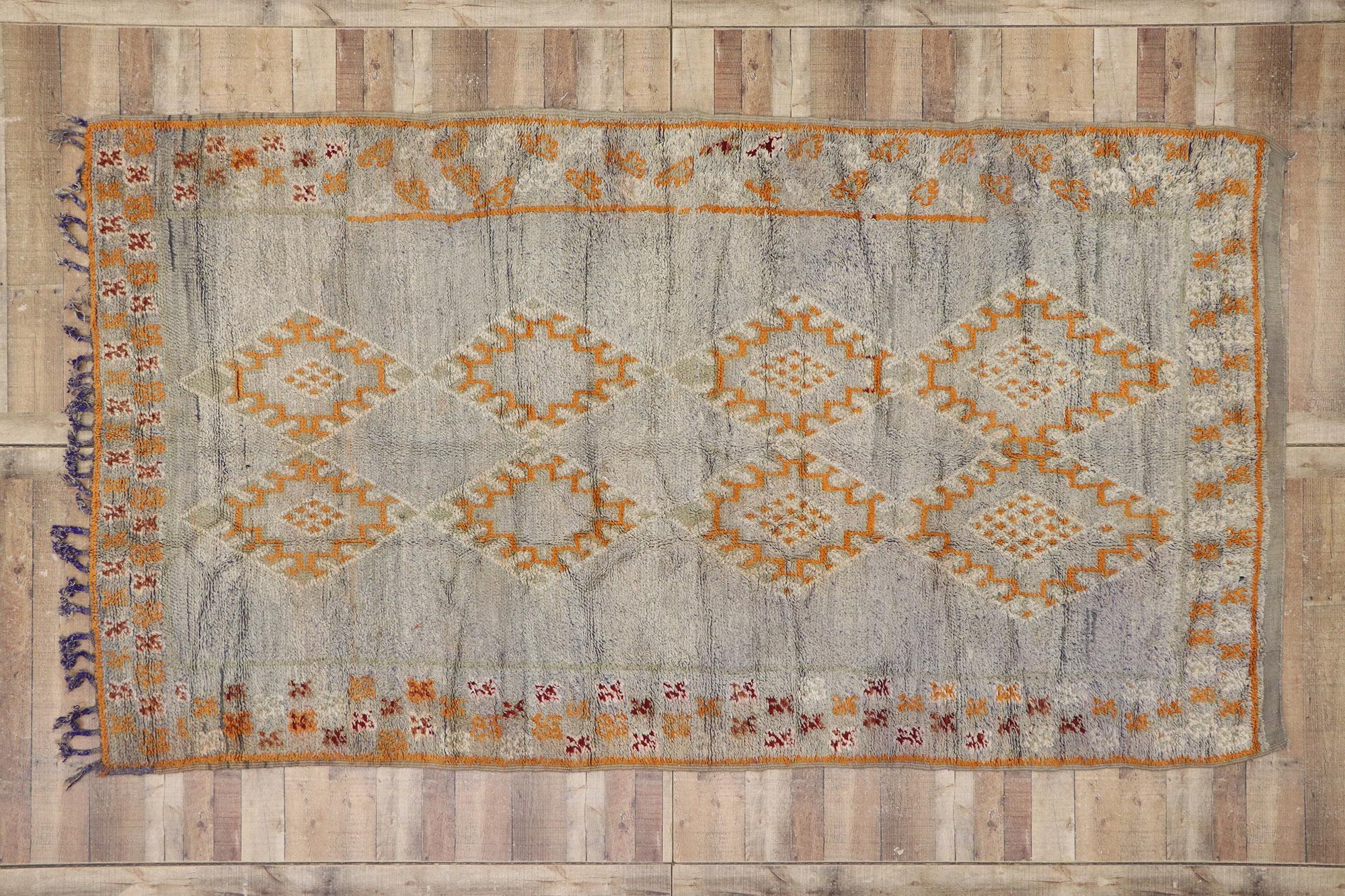 Marokkanischer Berberteppich im böhmischen Stil im Angebot 1