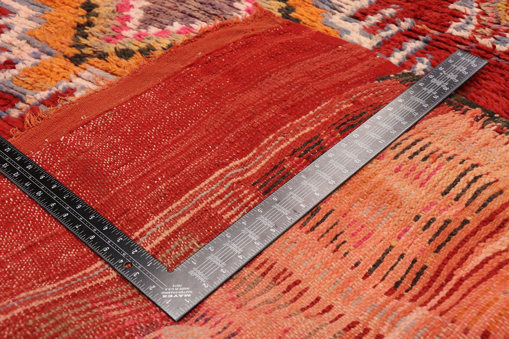 Vintage Berber Moroccan Rug with Boho Chic Tribal Artisan Style In Good Condition For Sale In Dallas, TX