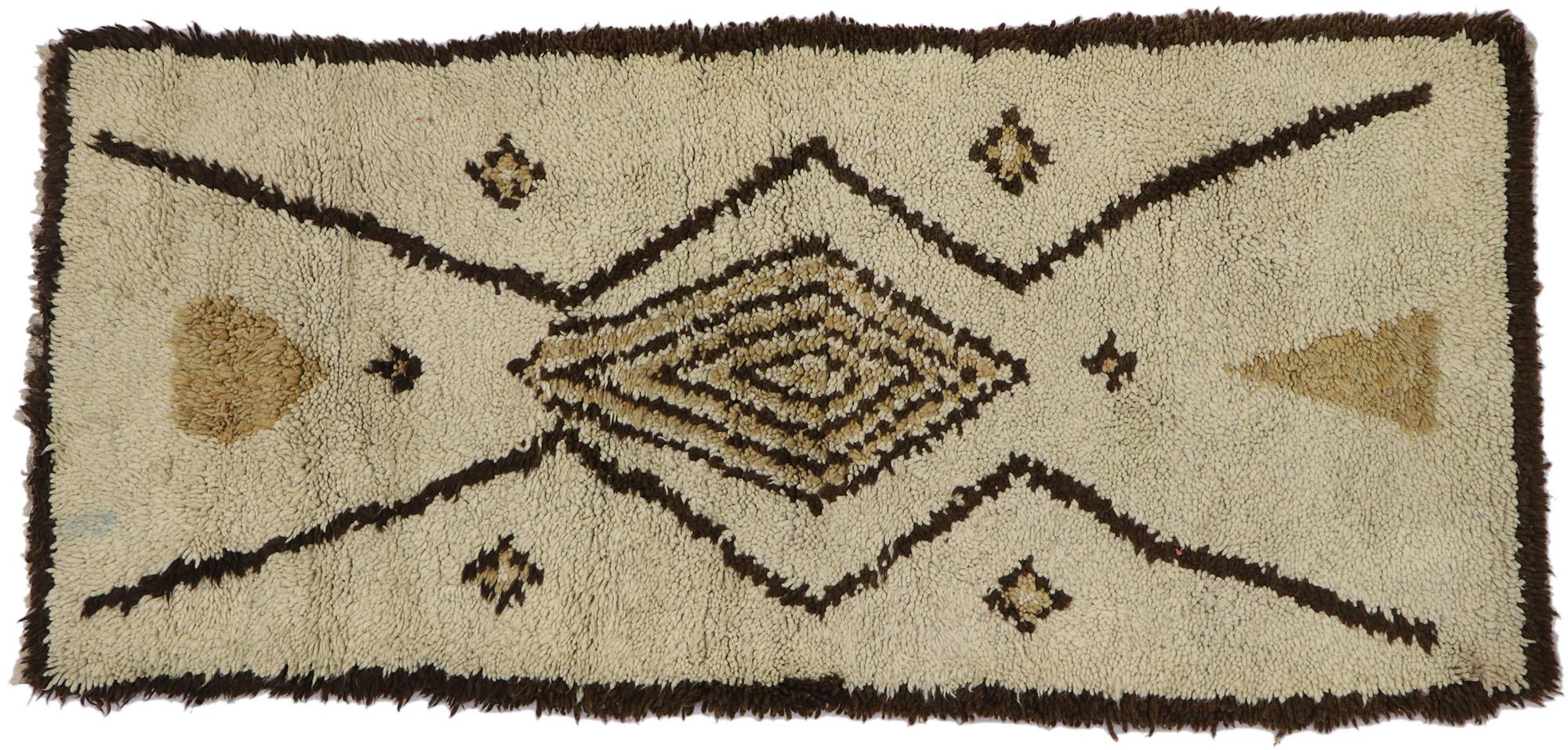 Vintage Berber Moroccan Rug with Mid-Century Modern Style 3