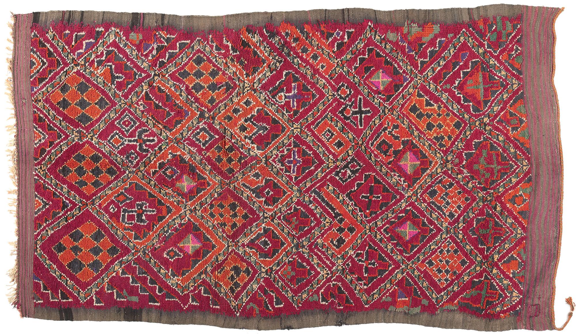 Tappeto marocchino berbero a reticolo di diamanti Taznakht del 1960 con stile moderno in vendita 2