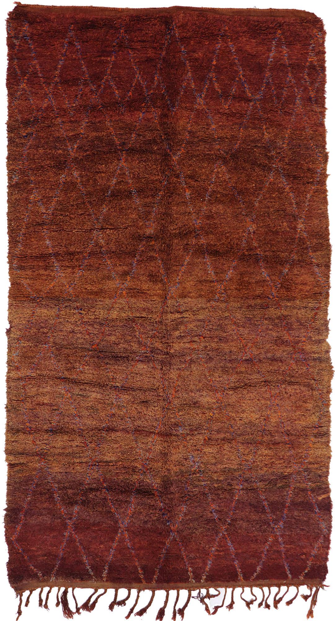 Tappeto marocchino berbero vintage con stile moderno e rustico in vendita 1