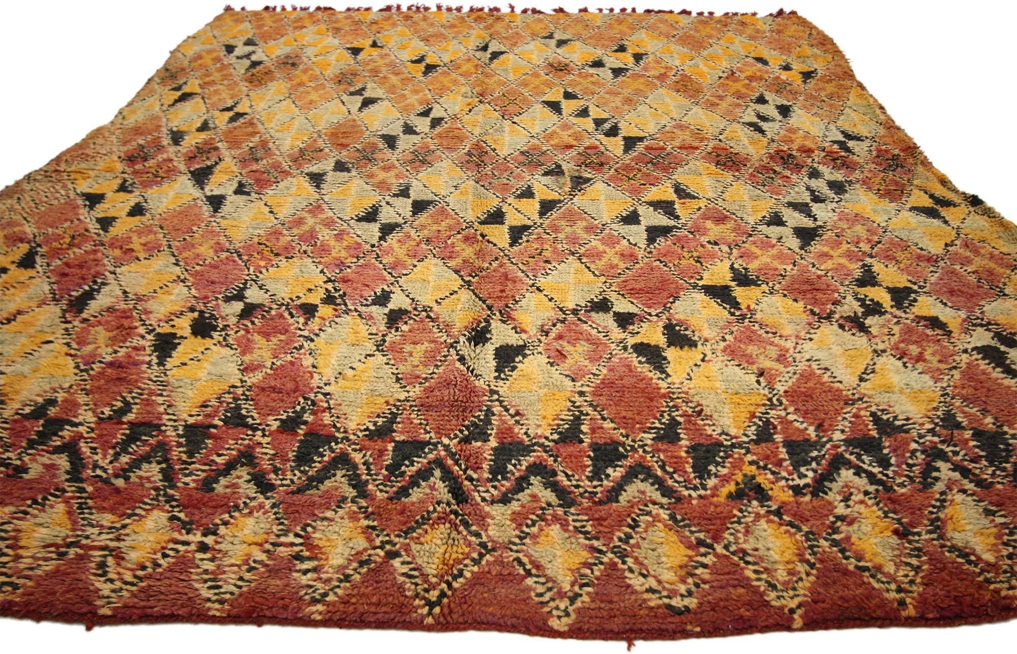 Mid-Century Modern Vintage Berber Moroccan Rug with Modern Style For Sale