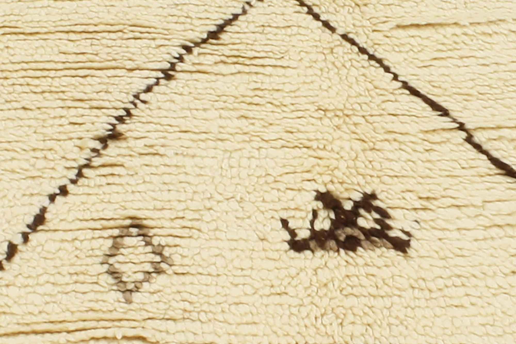 Marokkanischer Berberteppich im Vintage-Stil mit modernem Stammesmuster und nomatischem Stil (Handgeknüpft) im Angebot