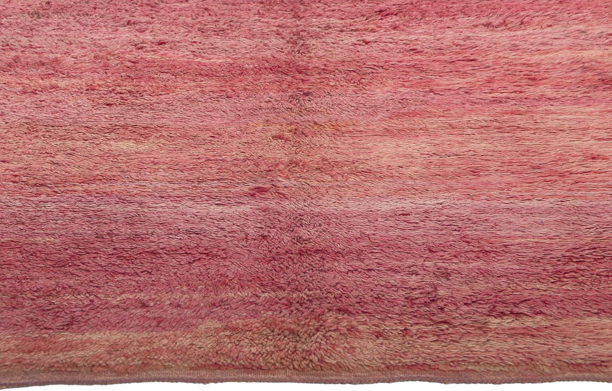 Marocain Tapis marocain Beni Mrirt rose vintage, breloque nomade rencontre l'expressionnisme abstrait